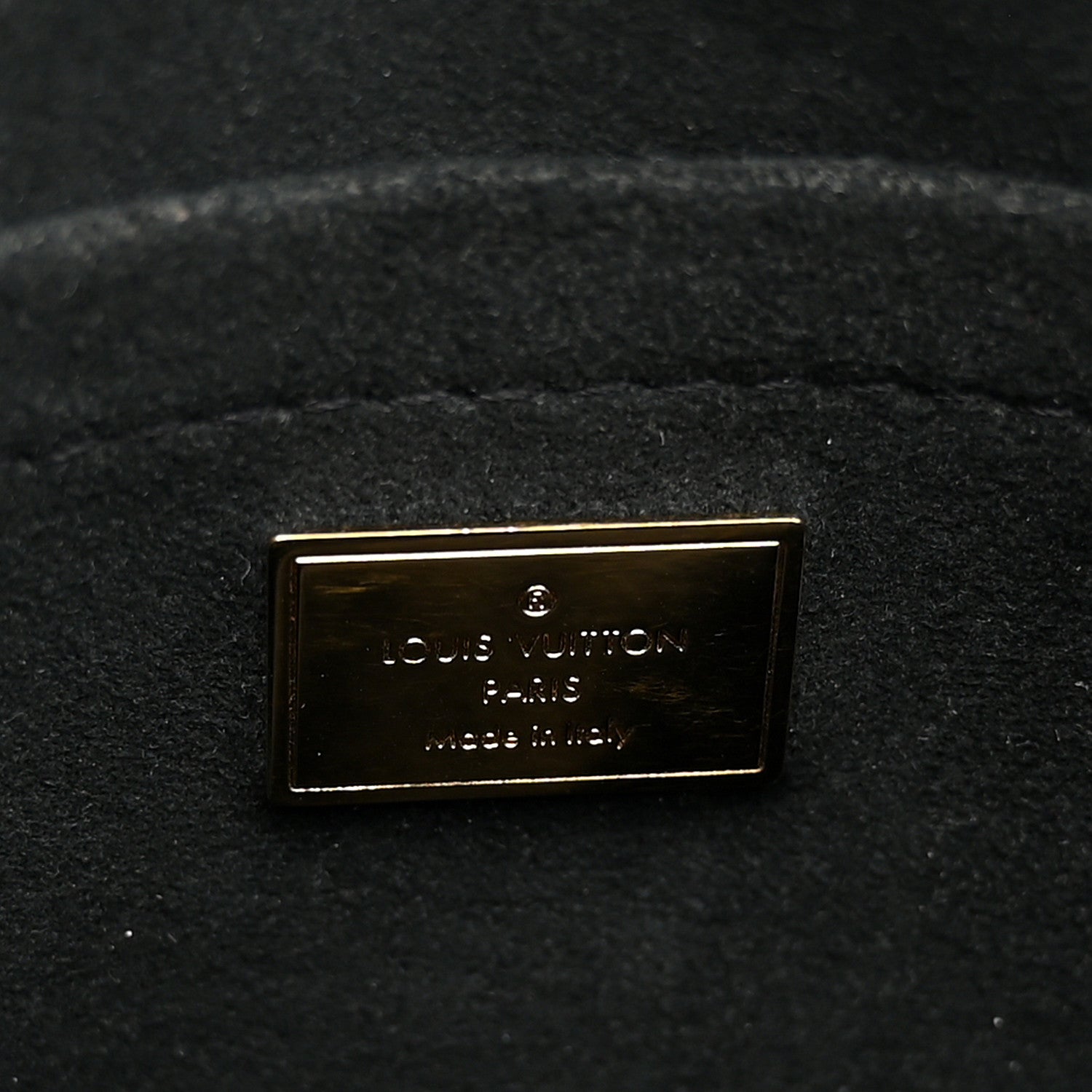 Louis Vuitton Vernis Epi Monogram Spring Street Black 5 of 12