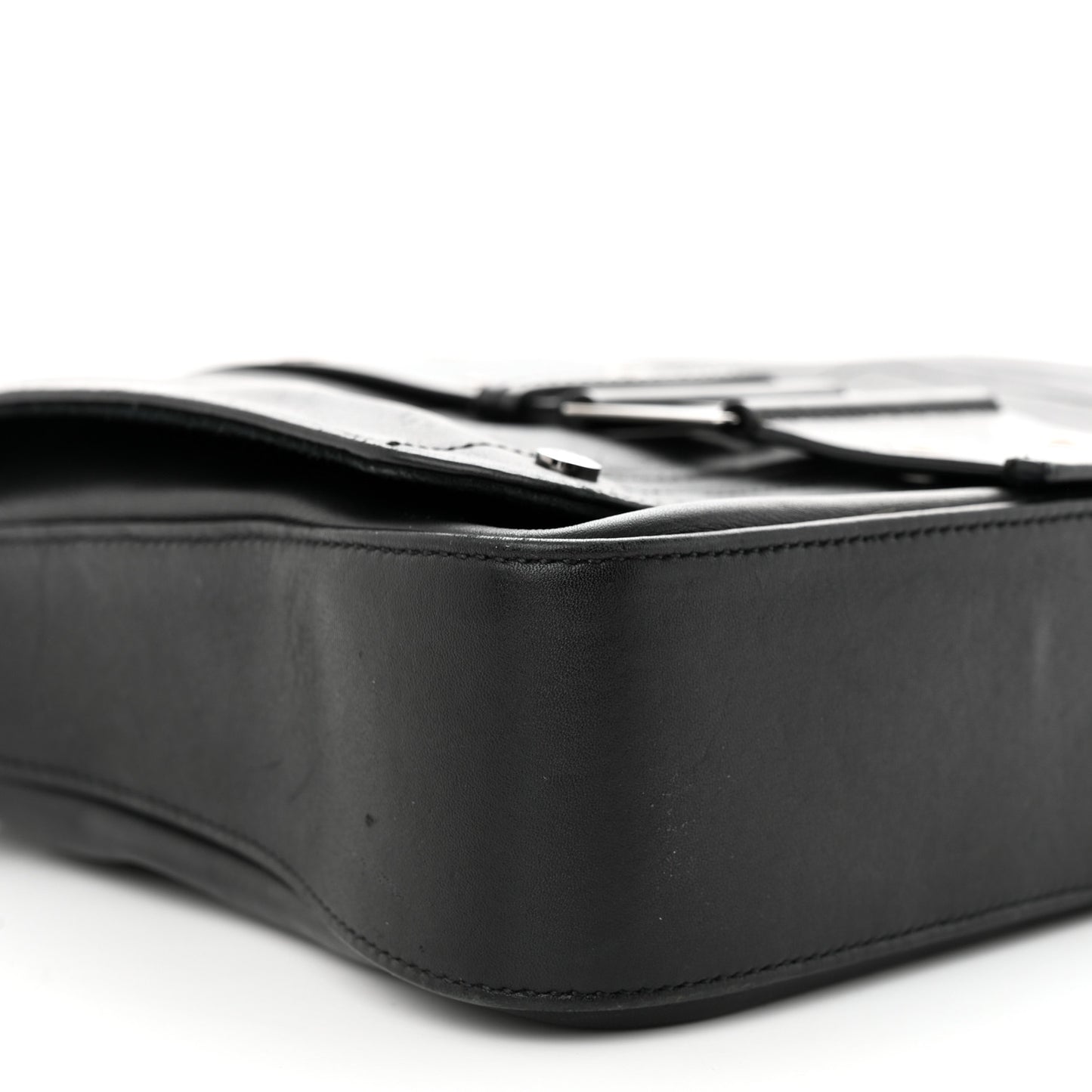Calfskin Street Chic Messenger Black