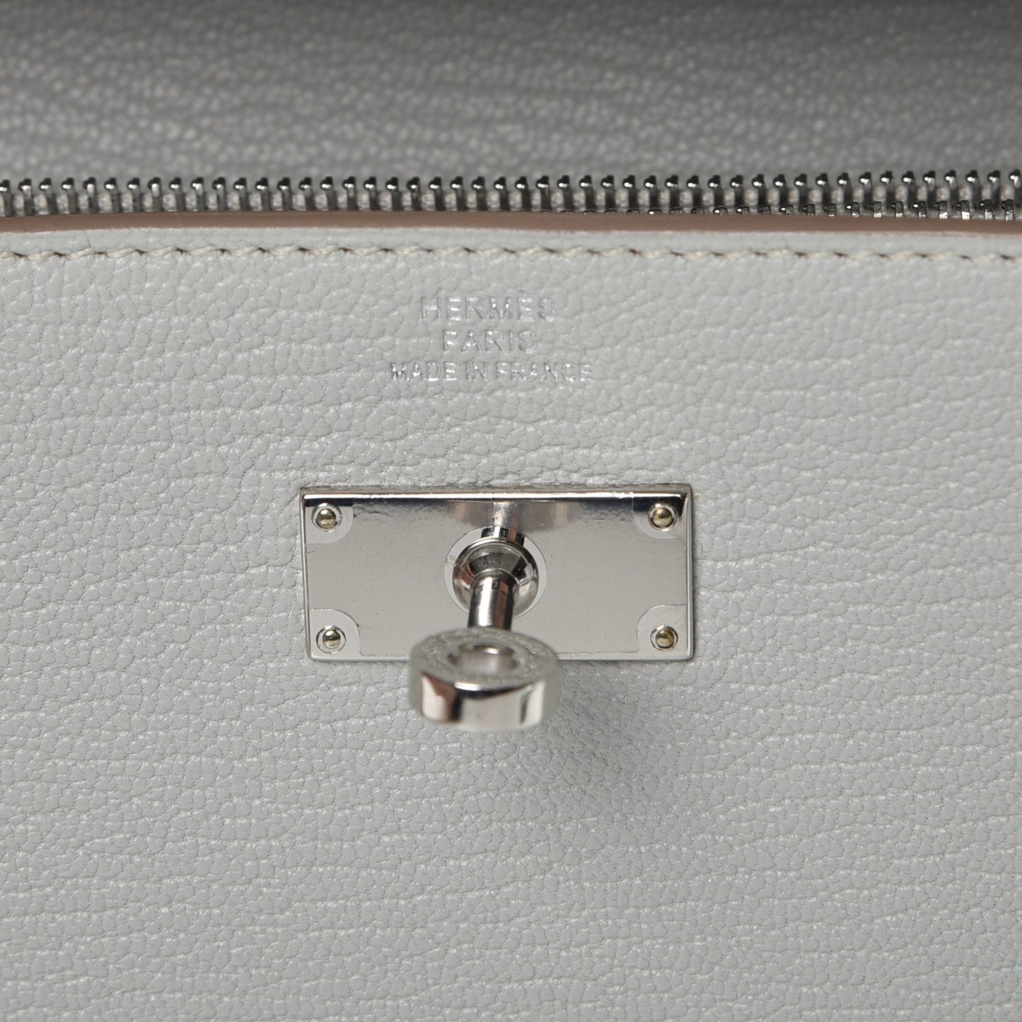 Chevre Mysore Kelly Longue Wallet Gris Perle