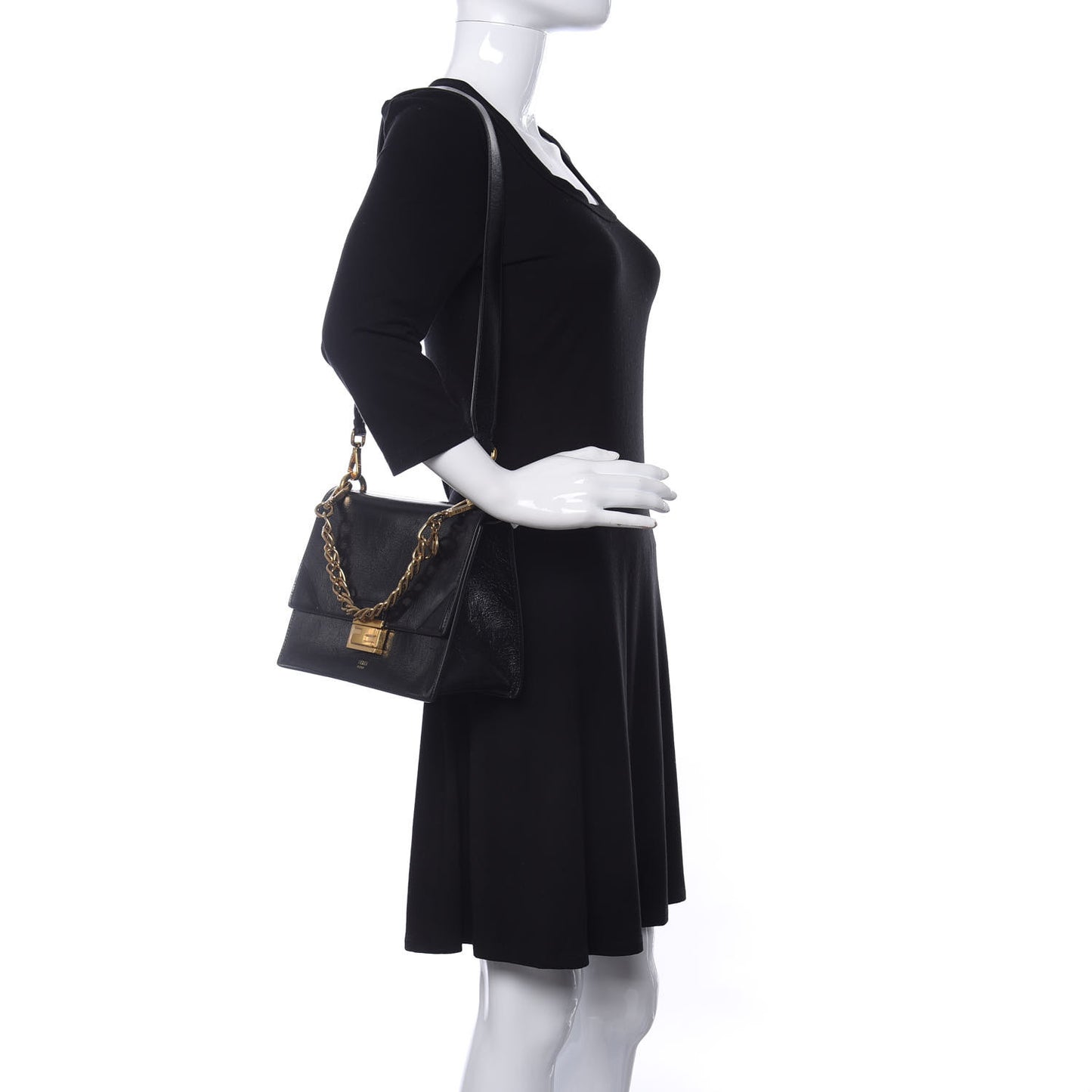 Agnello Old Shine F is Fendi Kan U Shoulder Bag Black