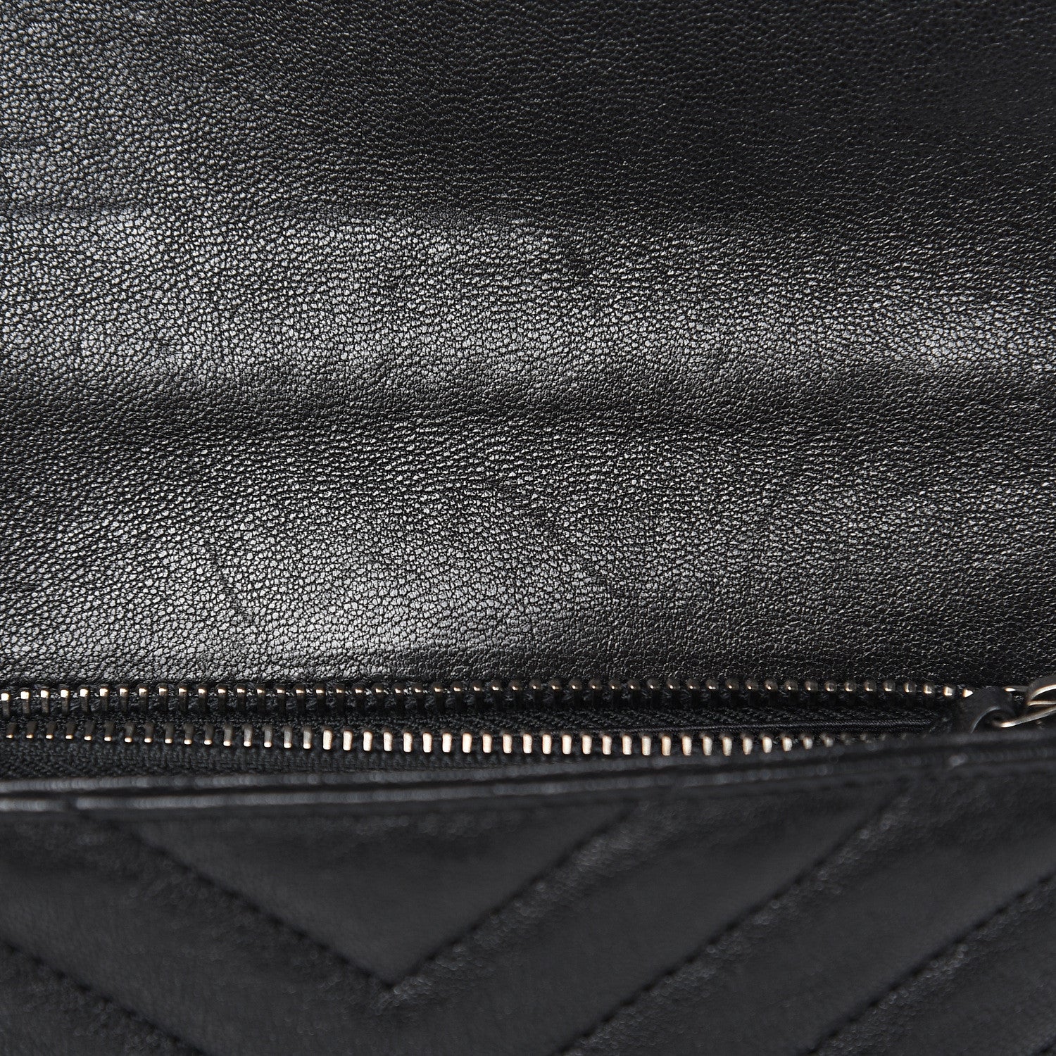 Saint Laurent Sheepskin Matelasse Chevron Monogram College Chain Wallet Black 10 of 10