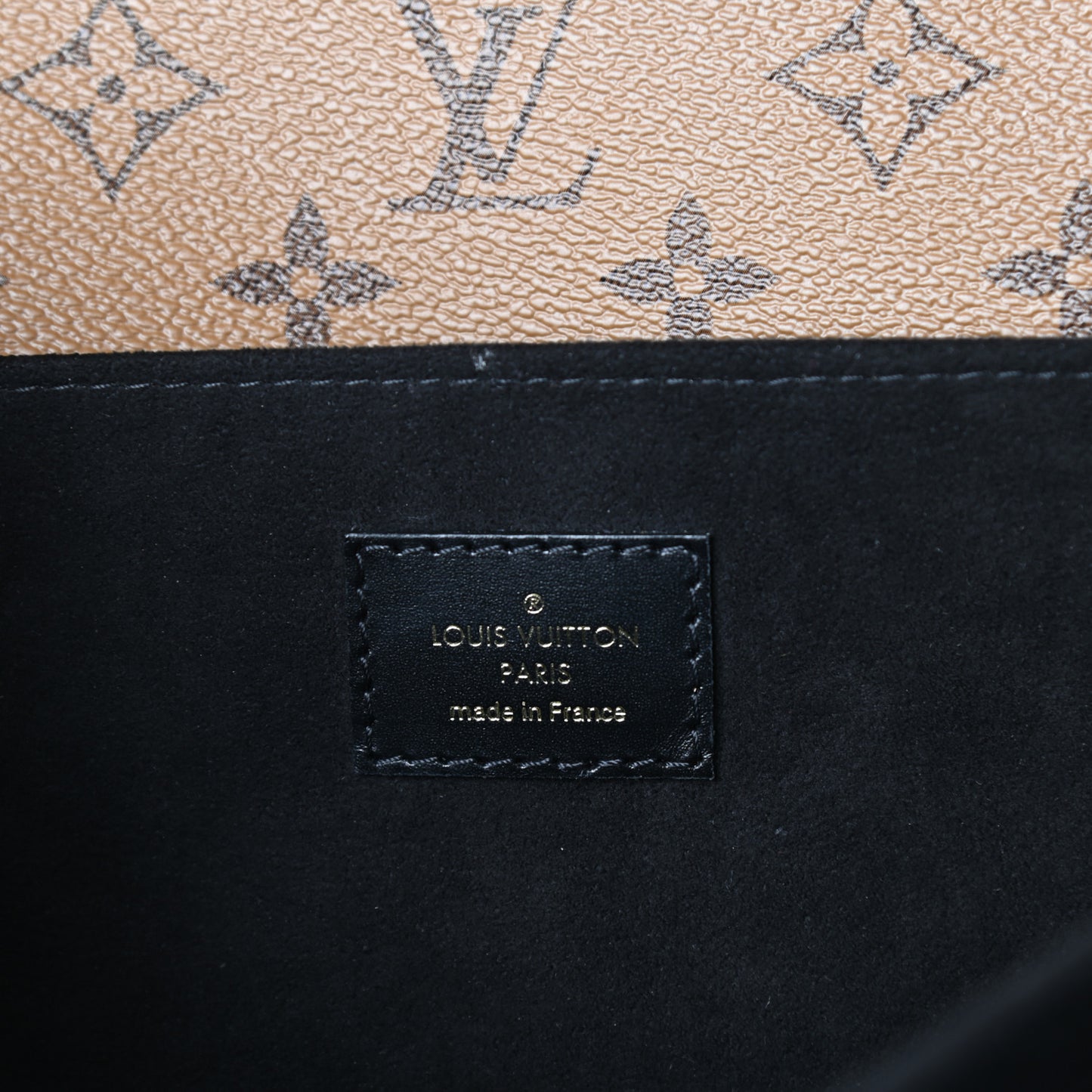 Reverse Monogram Pochette Metis