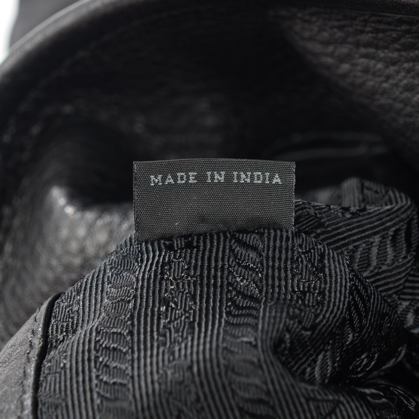 Tessuto Nylon Vitello Daino Tote Nero Black