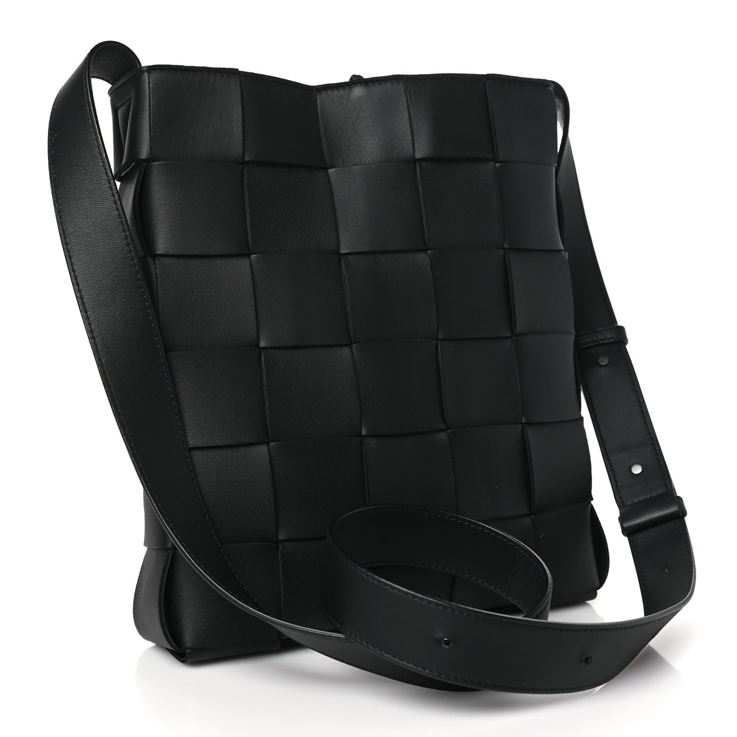 Lambskin Maxi Intrecciato Cassette Messenger Black