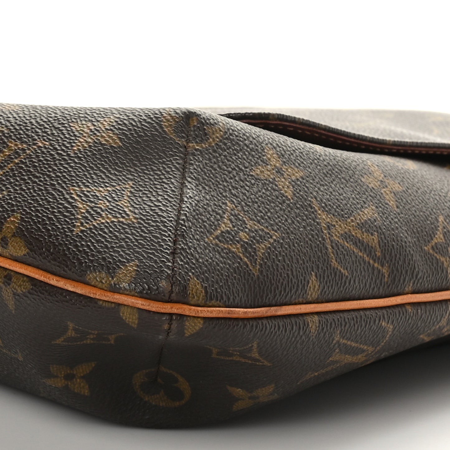 Monogram Musette GM