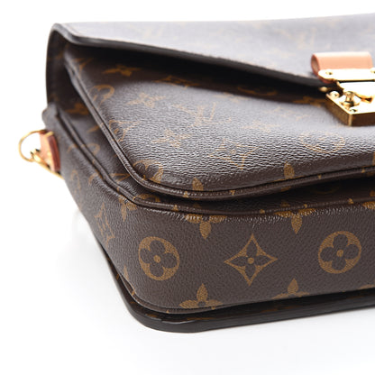 Louis Vuitton Monogram Pochette Metis 7 of 9