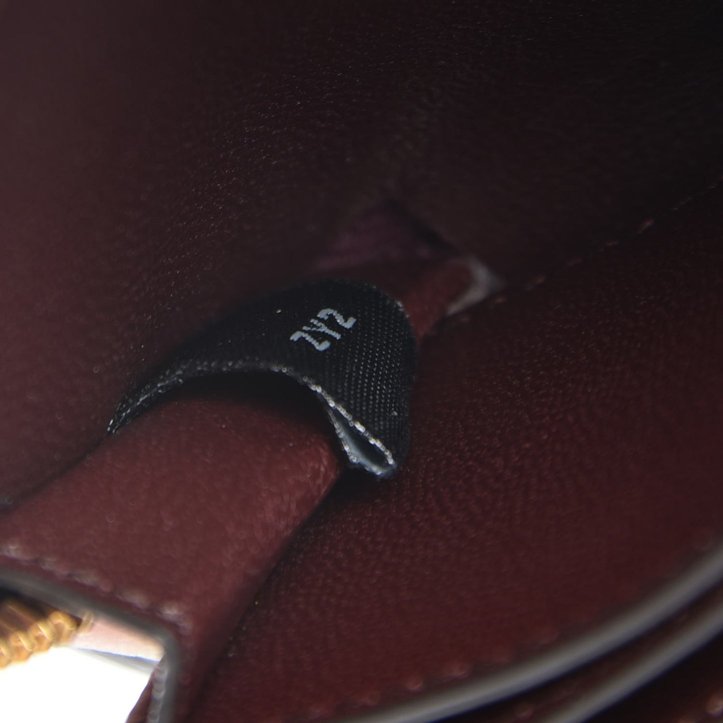 Small Classic Grain Zip Around Purse Burgundy
