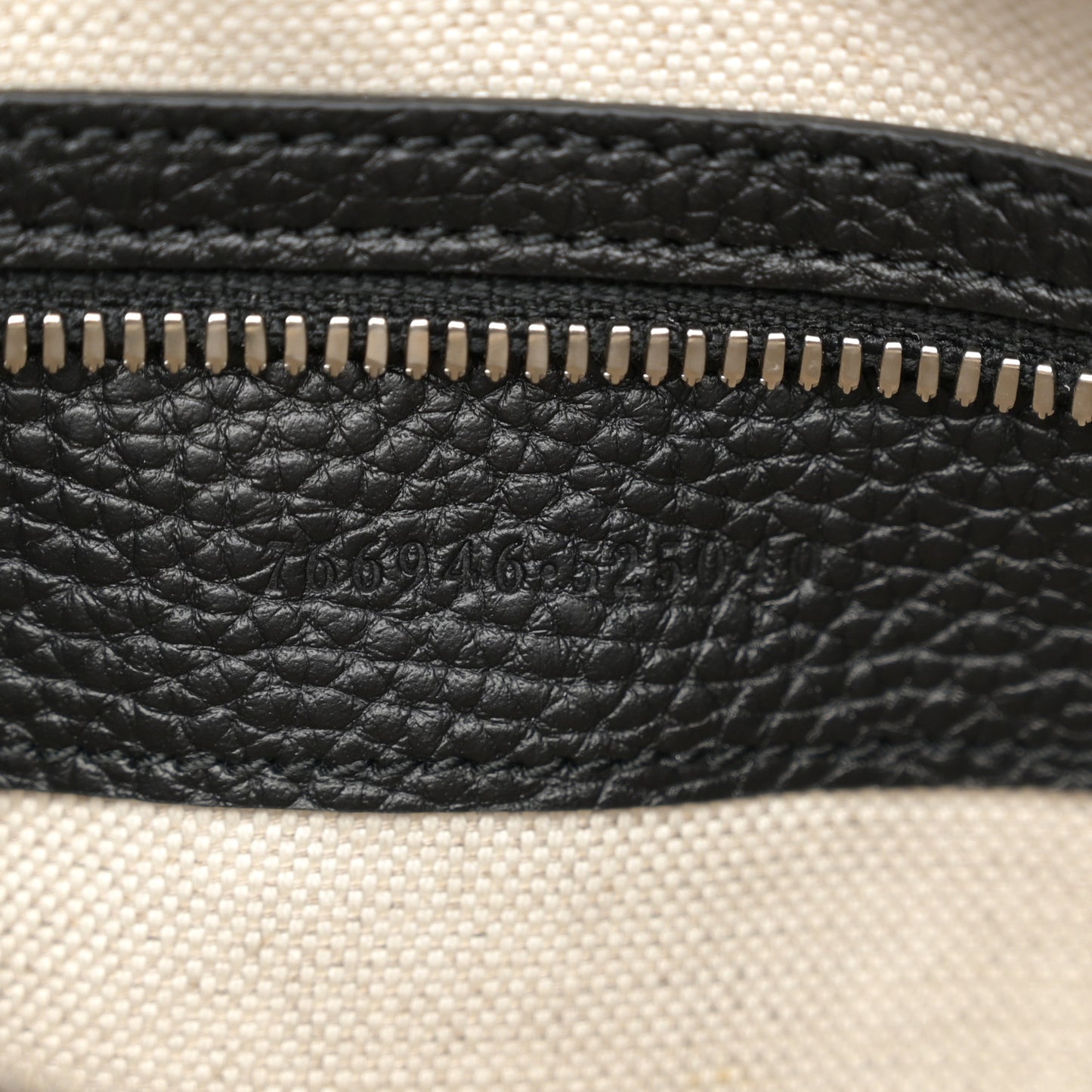 Piuma Calfskin Jumbo GG Embossed Medium Messenger Bag Black