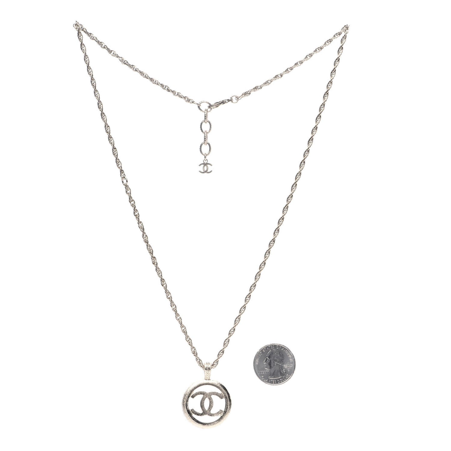 Pearl CC Round Pendant Necklace Gold