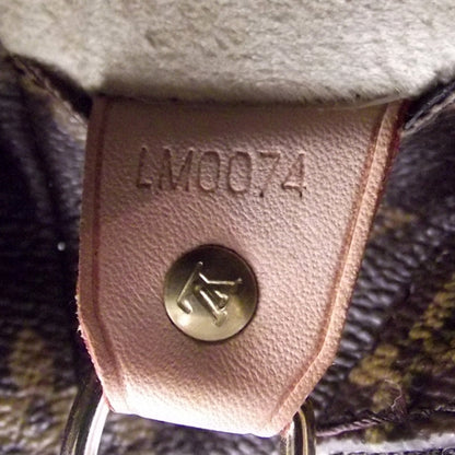 Louis Vuitton Monogram Luco 9 of 9