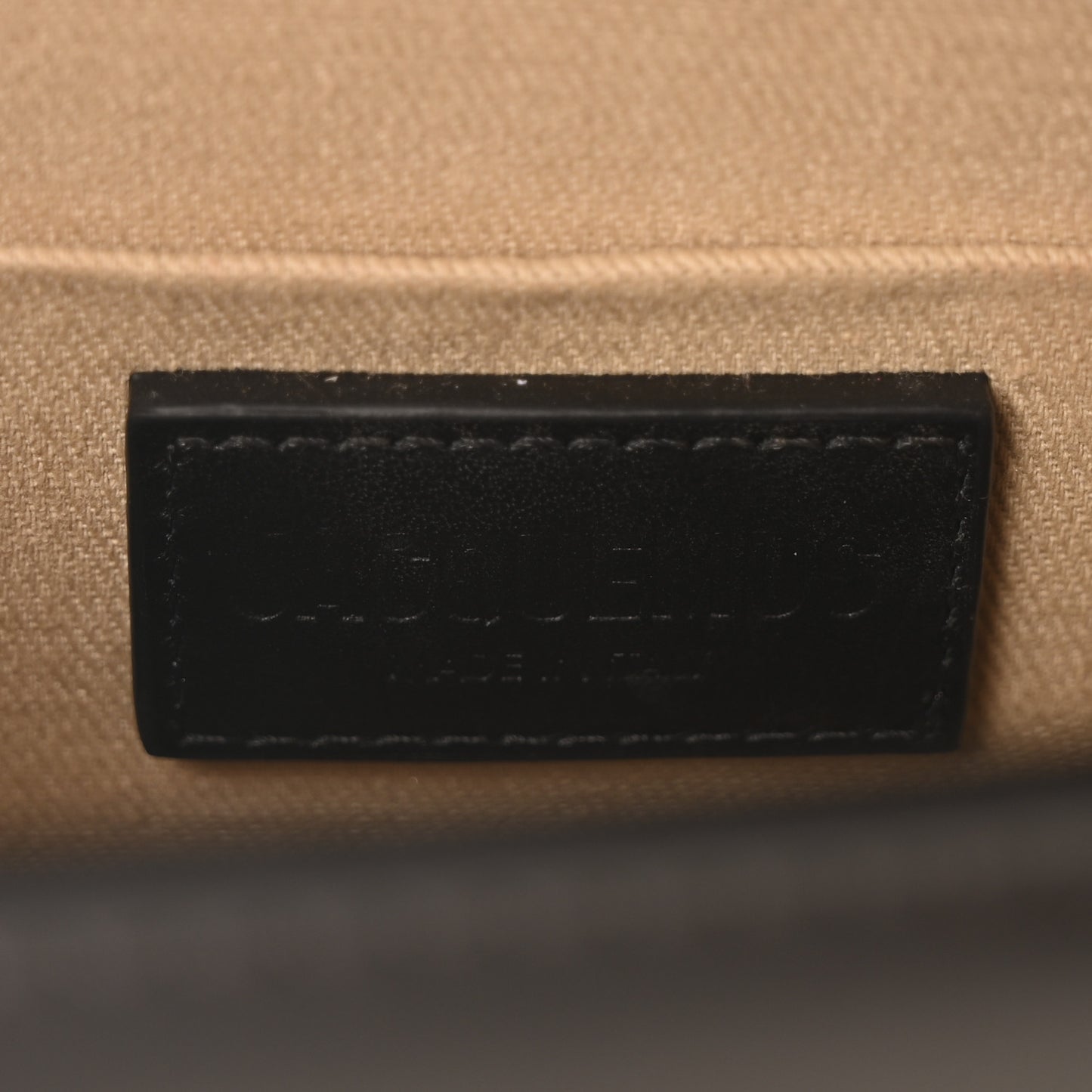 Smooth Calfskin Le Chiquito Moyen Black