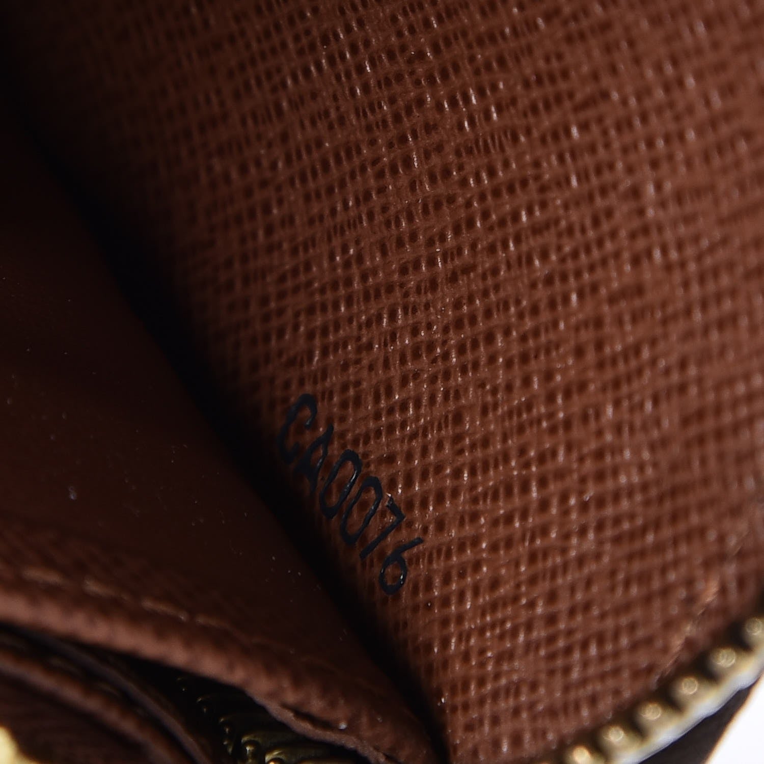 Louis Vuitton Monogram Zippy Wallet 7 of 7