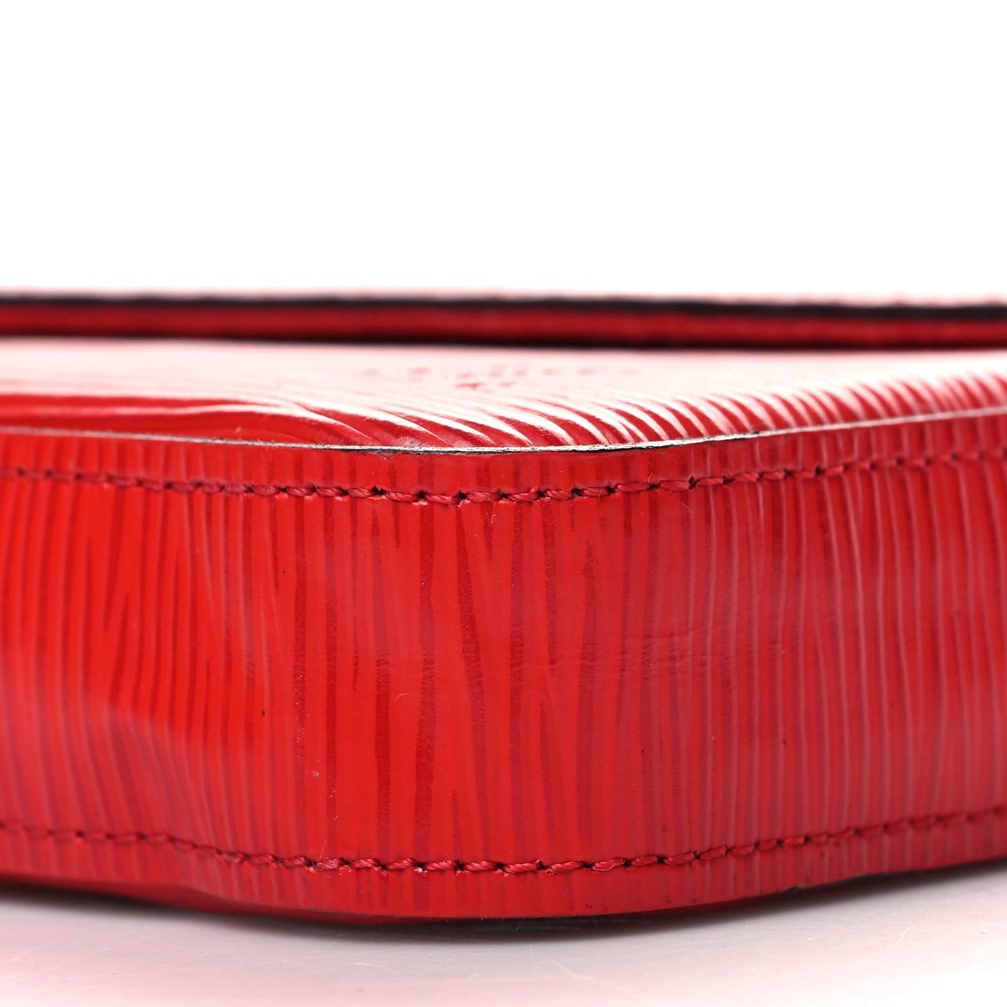 Epi Pochette Felicie Coquelicot