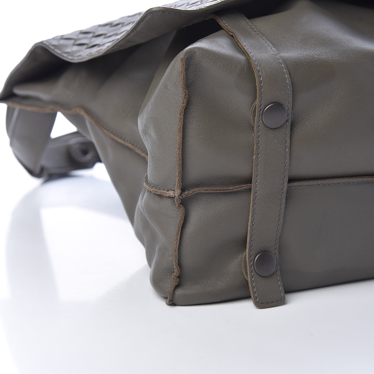 Bottega Veneta Nappa Intrecciato Messenger Bag Shadow 5 of 16