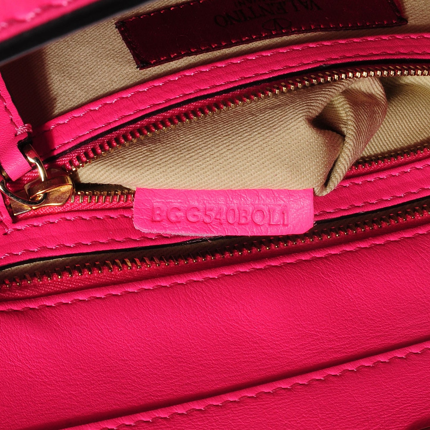 Vitello Small Rockstud Double Handle Tote Fuxia Fluo