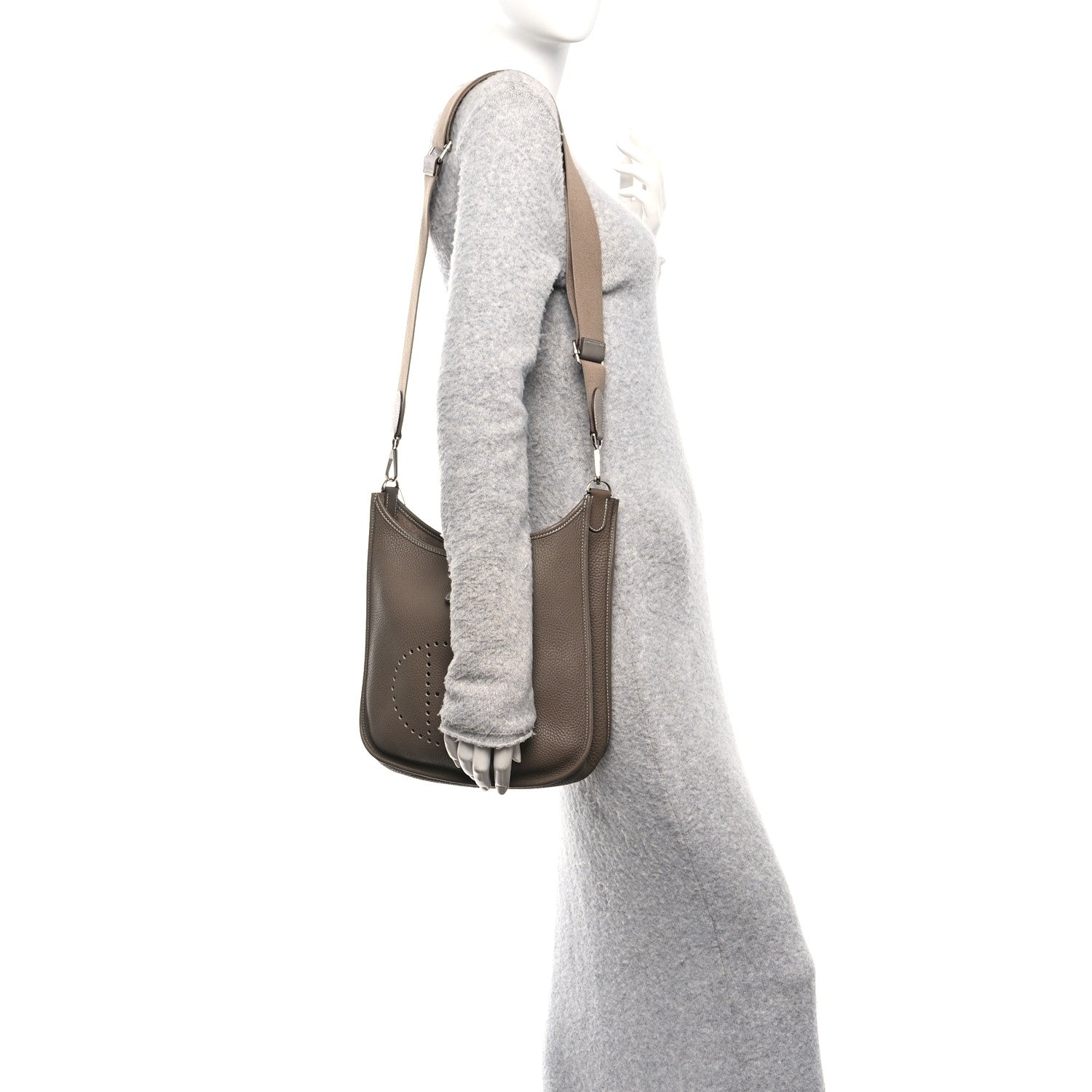 Hermes Taurillon Clemence EVELYNE III PM Etoupe 2 of 11