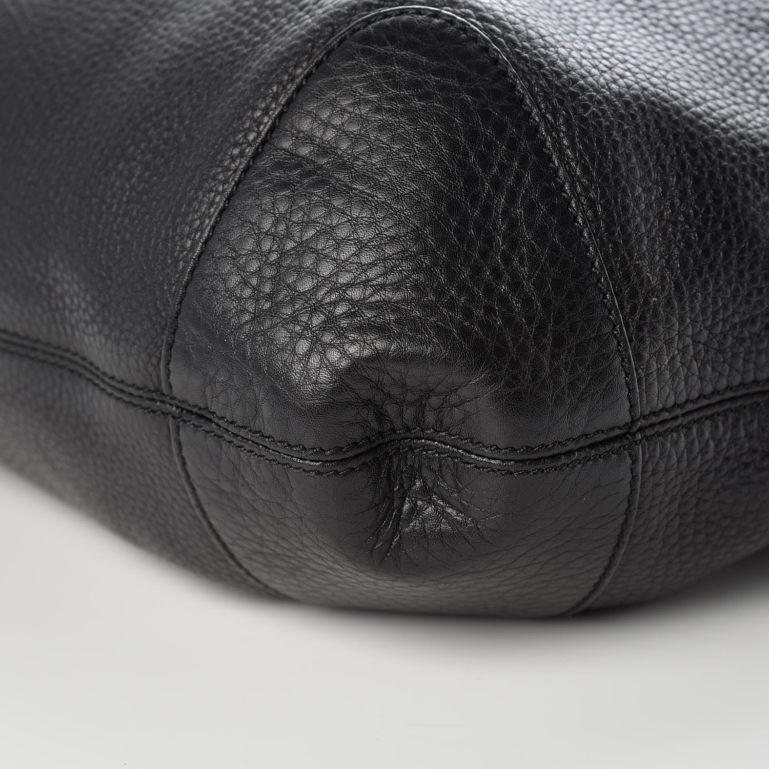 Gucci Pebbled Calfskin Medium Soho Chain Hobo Black 10 of 10