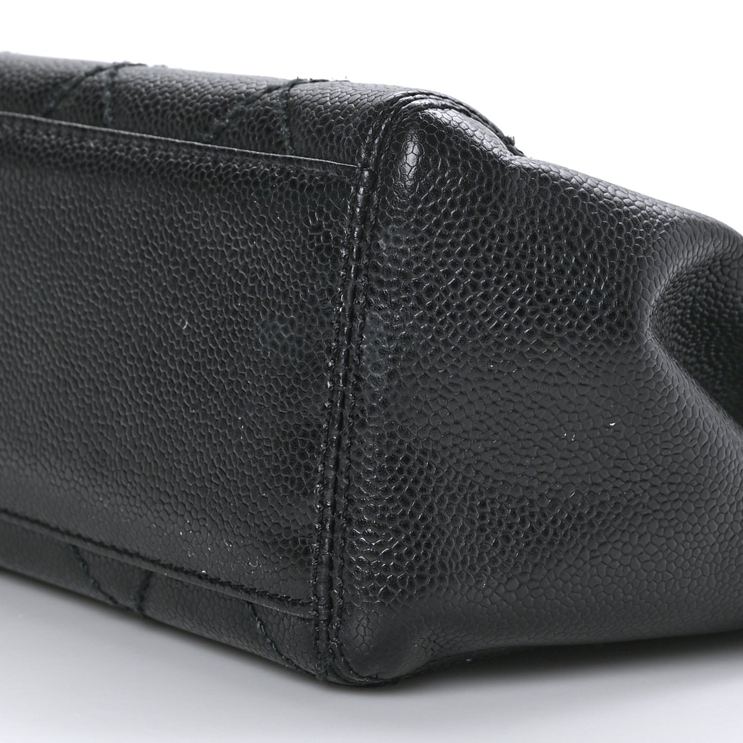 Caviar Quilted Jumbo Single Flap Bag Black