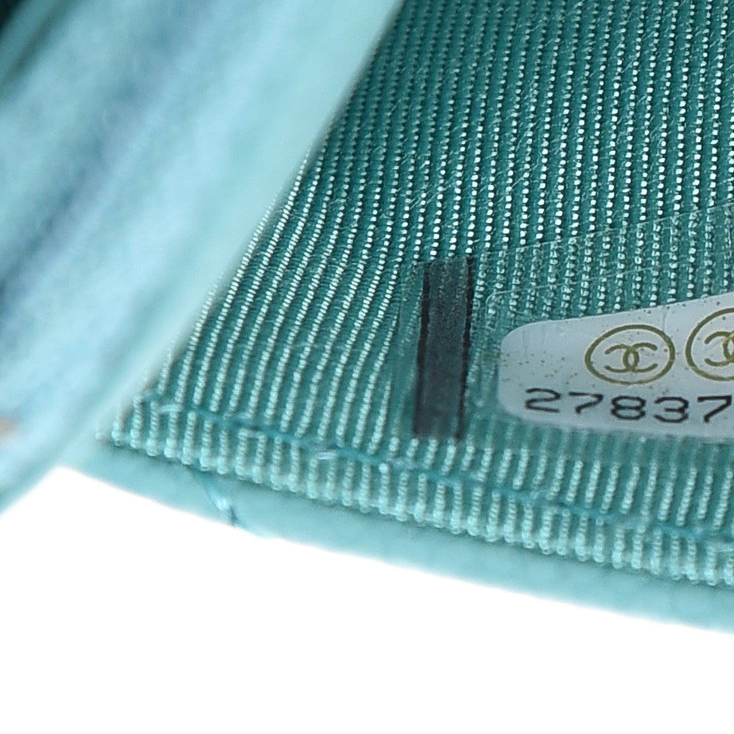 Caviar Chevron Quilted Wallet On Chain WOC Green