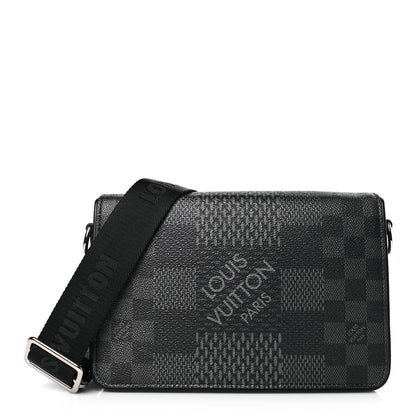 Louis Vuitton Damier Graphite 3D Studio Messenger 1 of 8