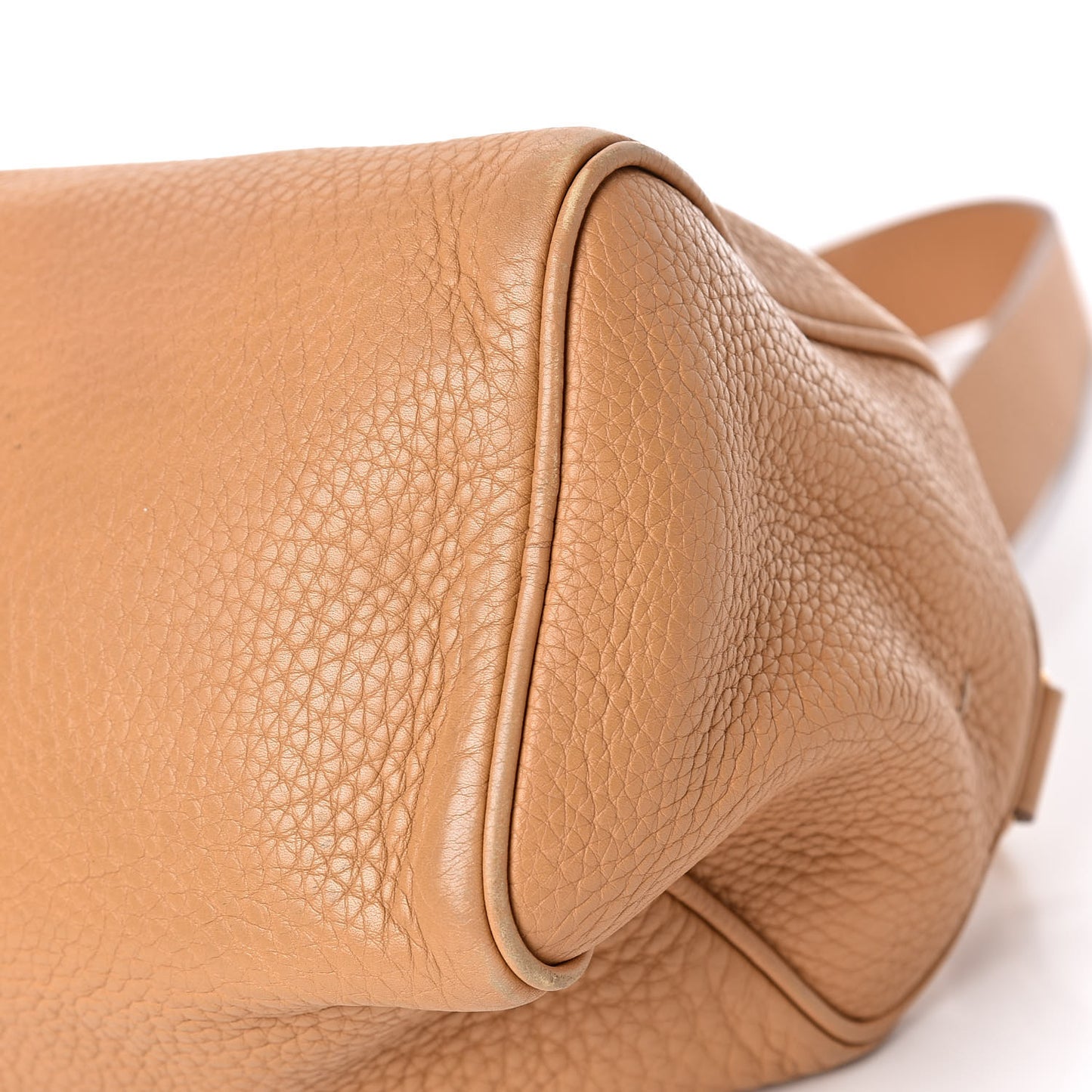 Vitello Daino Shoulder Bag Sabbia