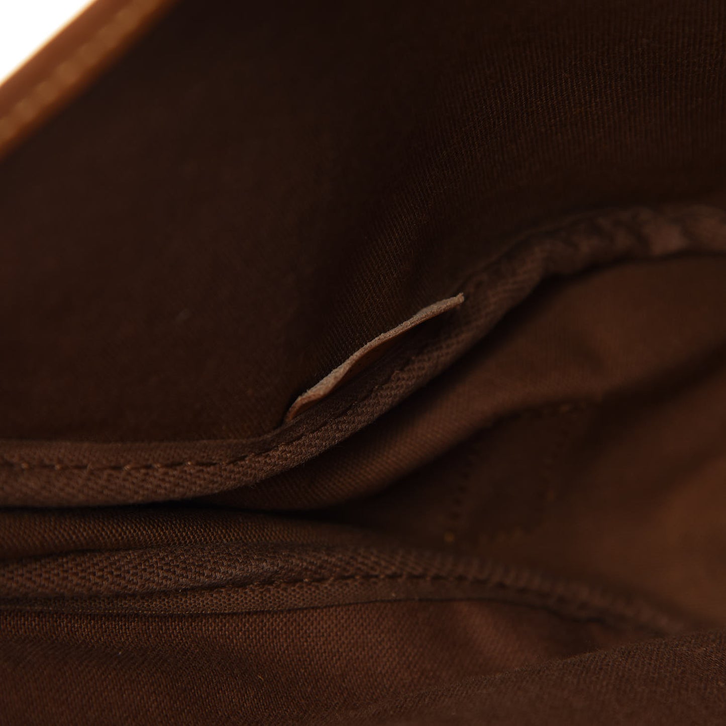 Monogram Saumur 43