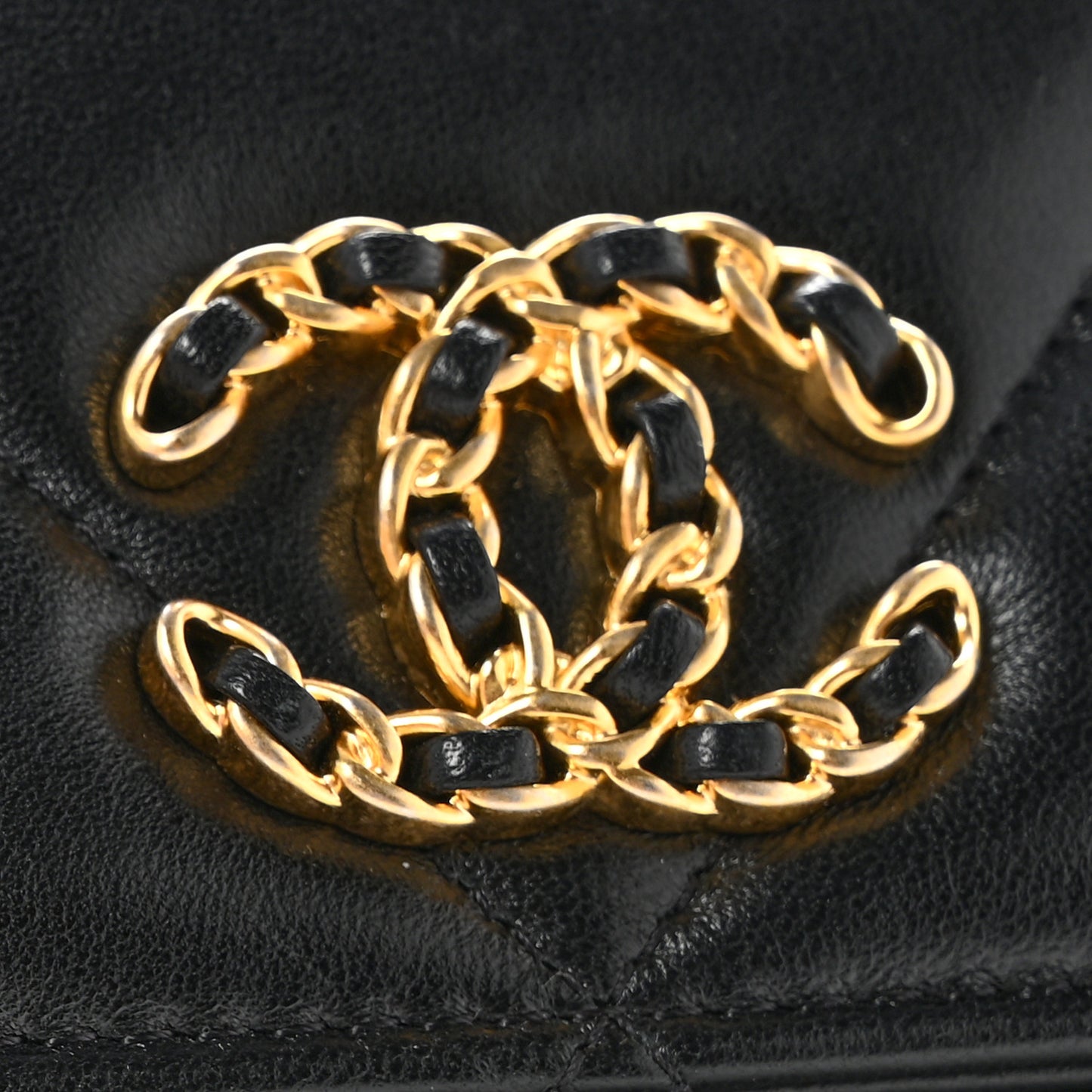Lambskin Quilted Chanel 19 Flap Wallet Black