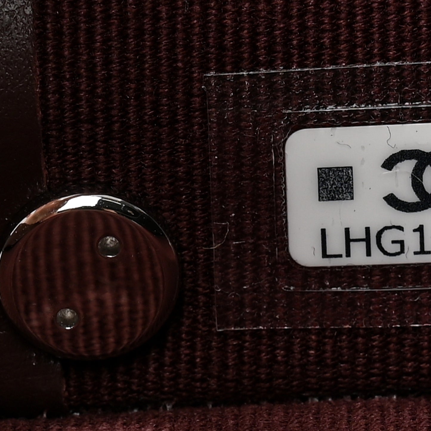 Caviar Quilted Classic 4 Key Holder Wallet Black