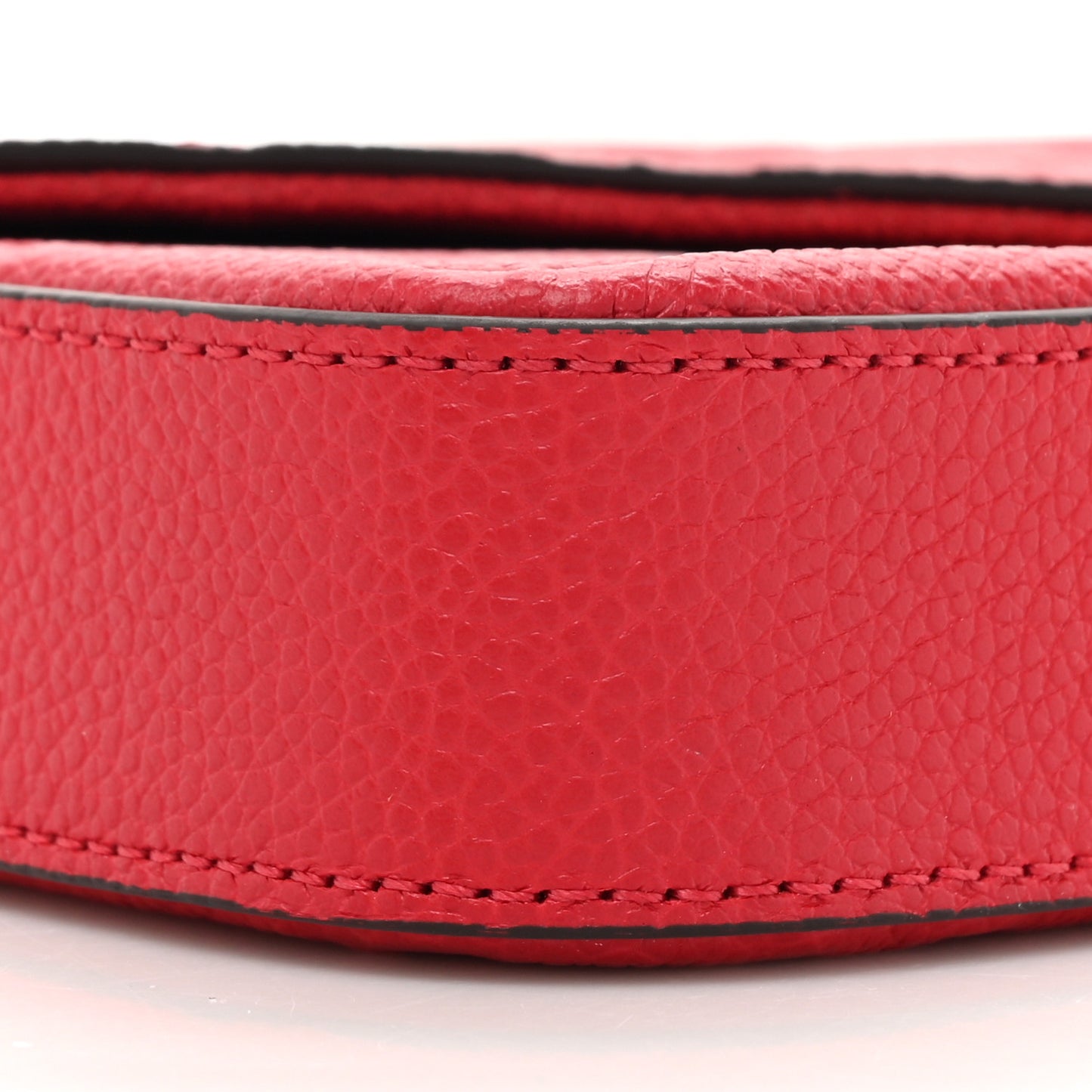 Empreinte Pochette Felicie Chain Wallet Scarlet