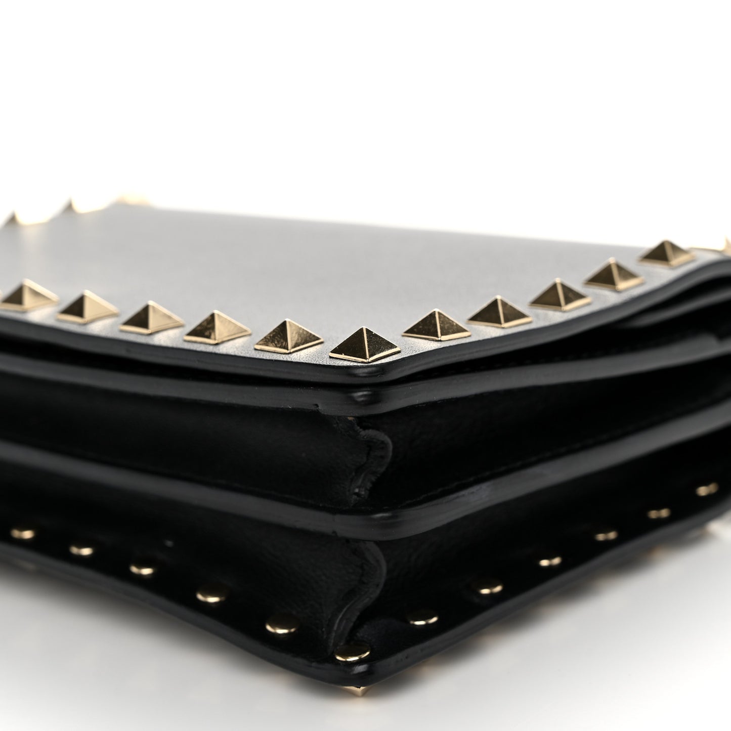 Calfskin Rockstud Wallet On Chain Black