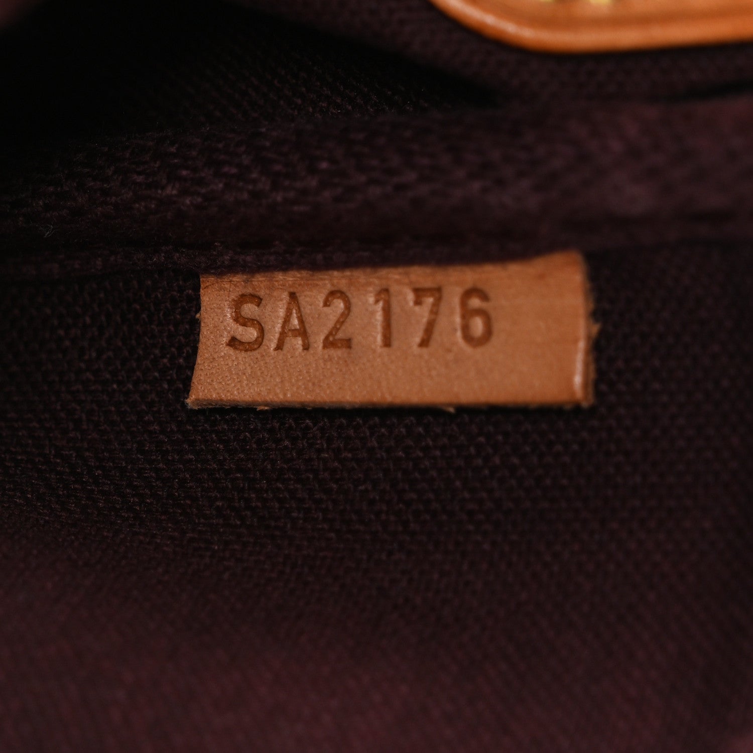 Louis Vuitton Monogram Favorite PM 7 of 11
