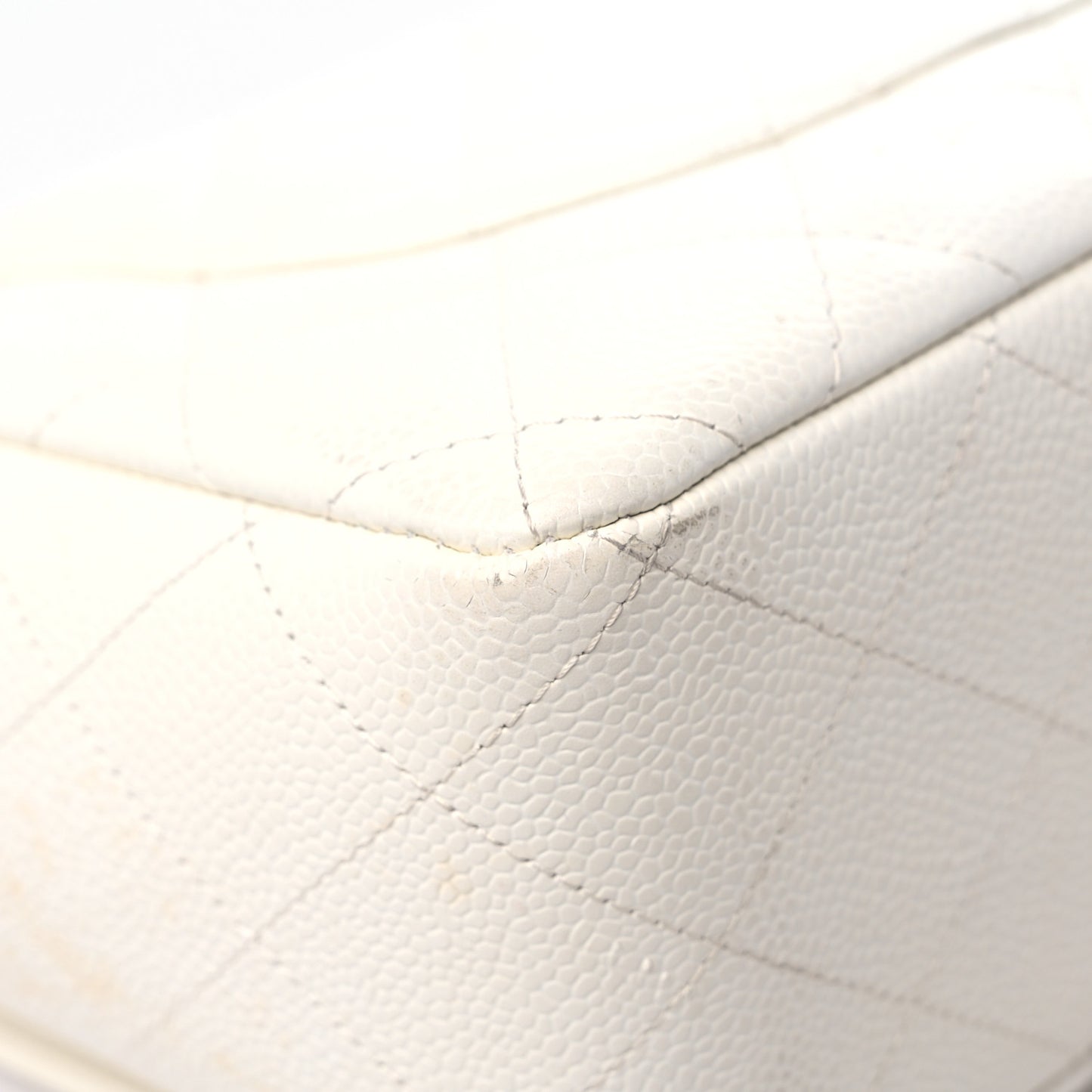 Caviar Quilted Jumbo Single Flap White
