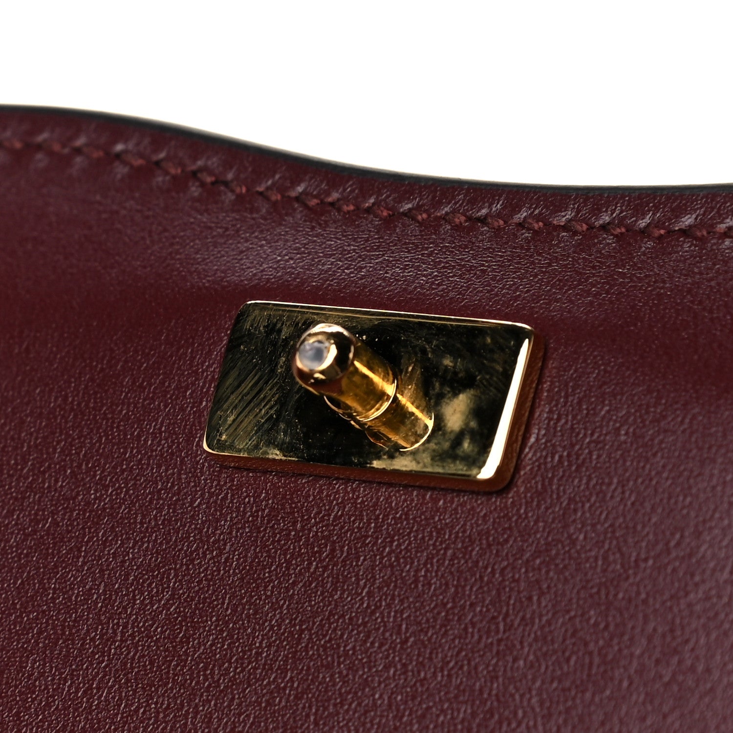 Gucci Smooth Calfskin Small Zumi Shoulder Bag Vintage Bordeaux 16 of 19