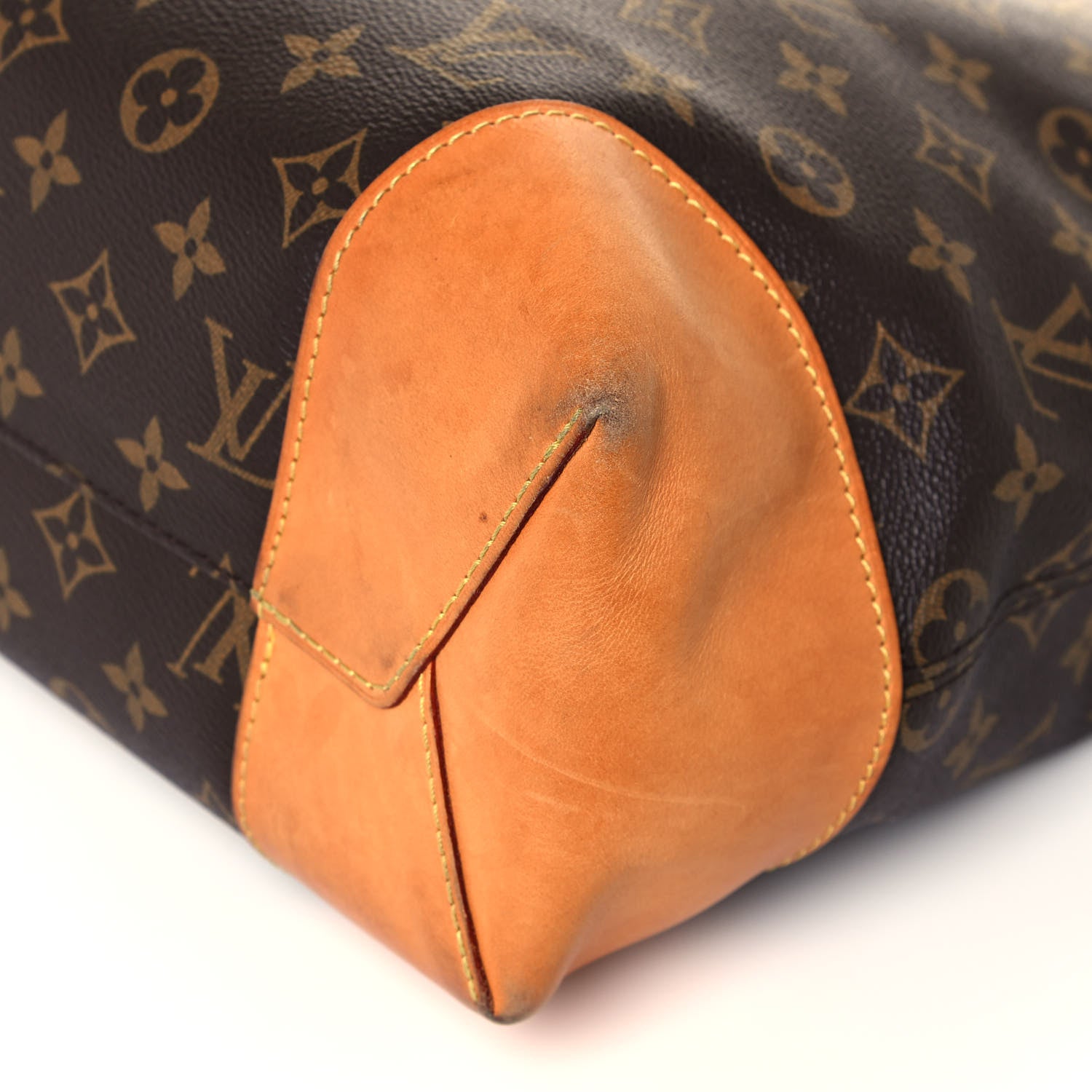 Louis Vuitton Monogram Berri MM 9 of 16