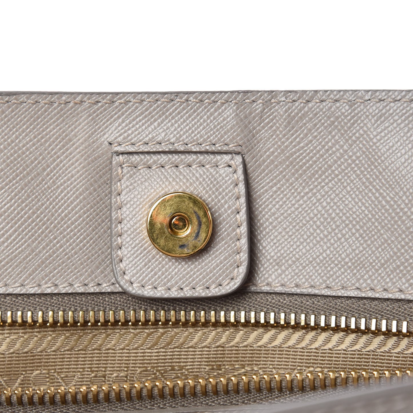 Saffiano Lux Medium Tote Pomice