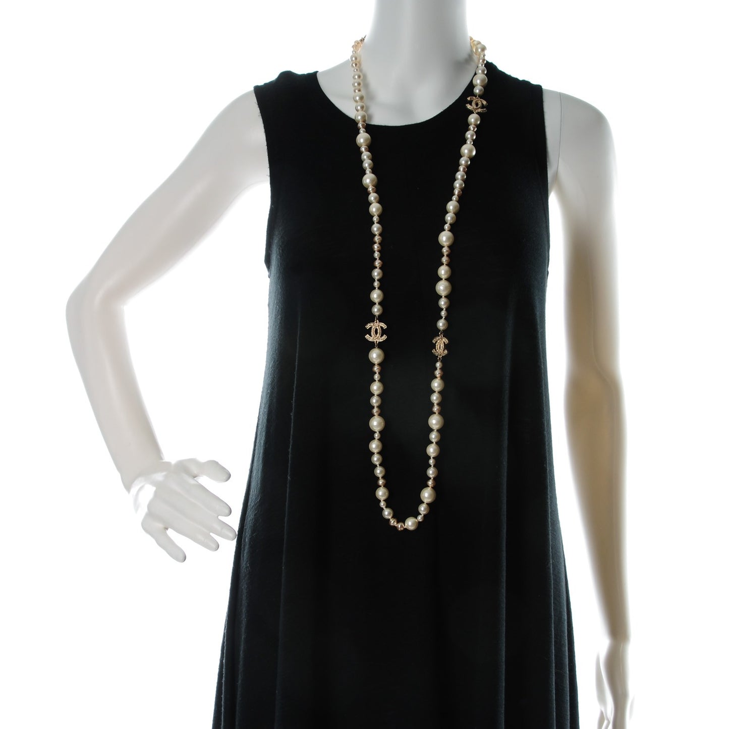 Graduated Pearl CC Long Necklace Gold