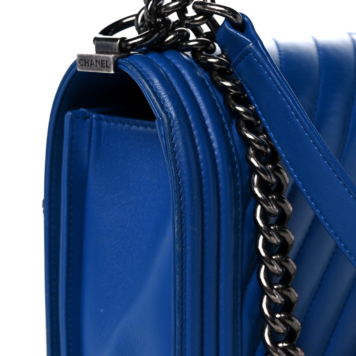 Chanel Calfskin Chevron Quilted New Medium Boy Flap Bright Blue 18 of 24