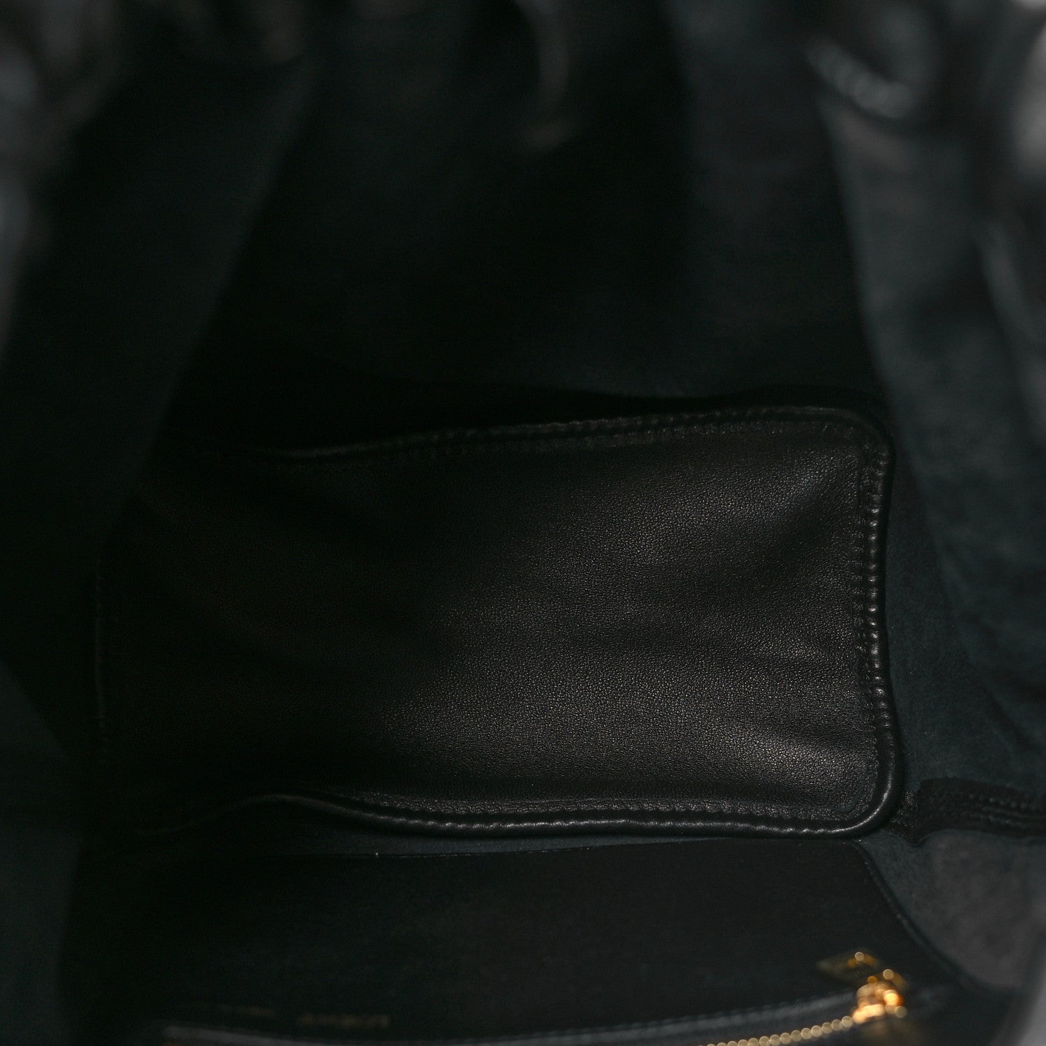Loewe Mellow Nappa Small Monochrome Squeeze Bag Black 5 of 9