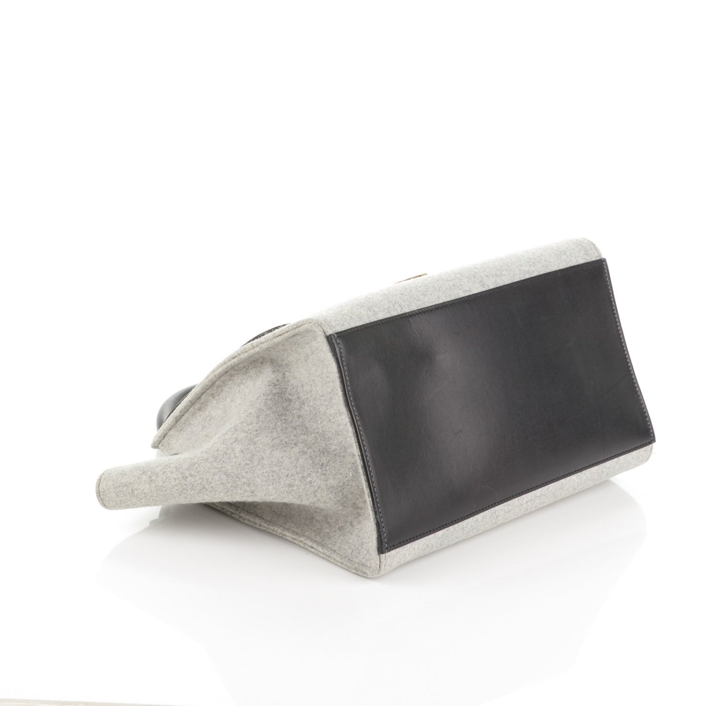 Felt Smooth Calfskin Medium Trapeze Pearl Grey