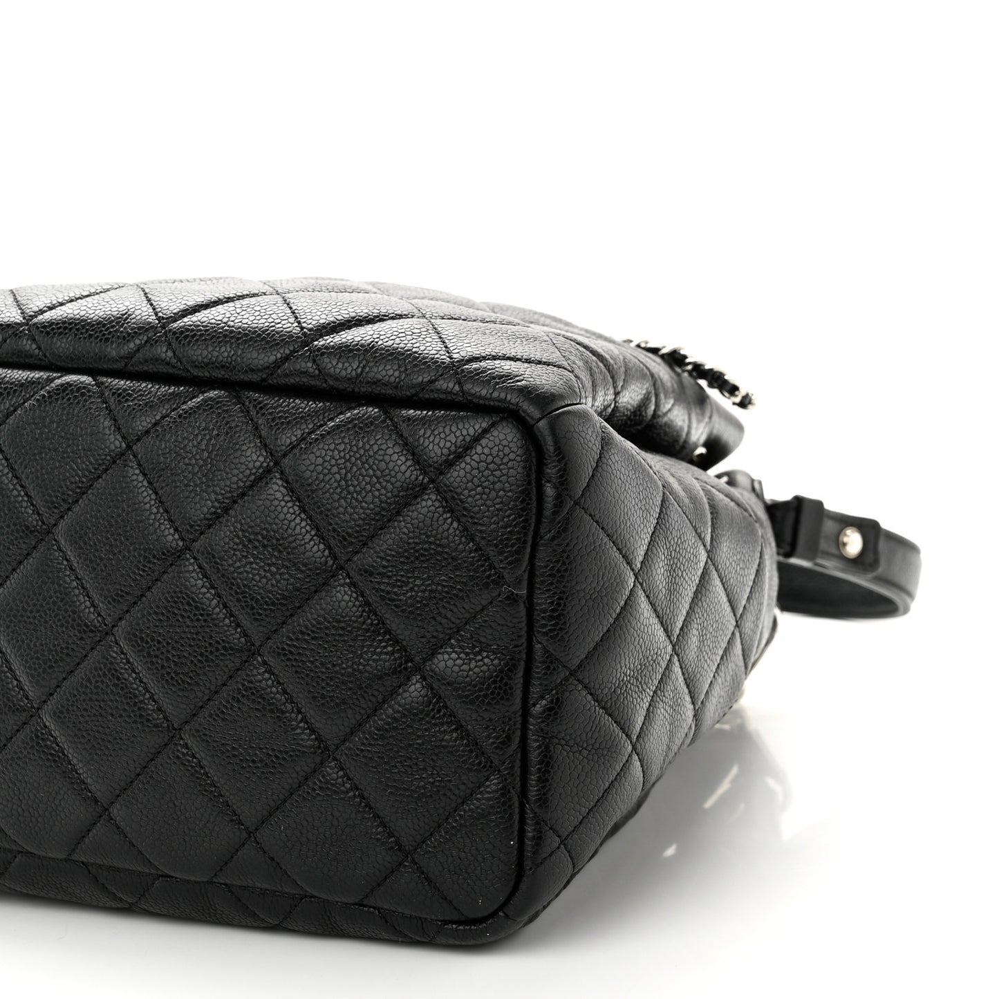 Caviar Quilted Small Chain Bucket Bag Black