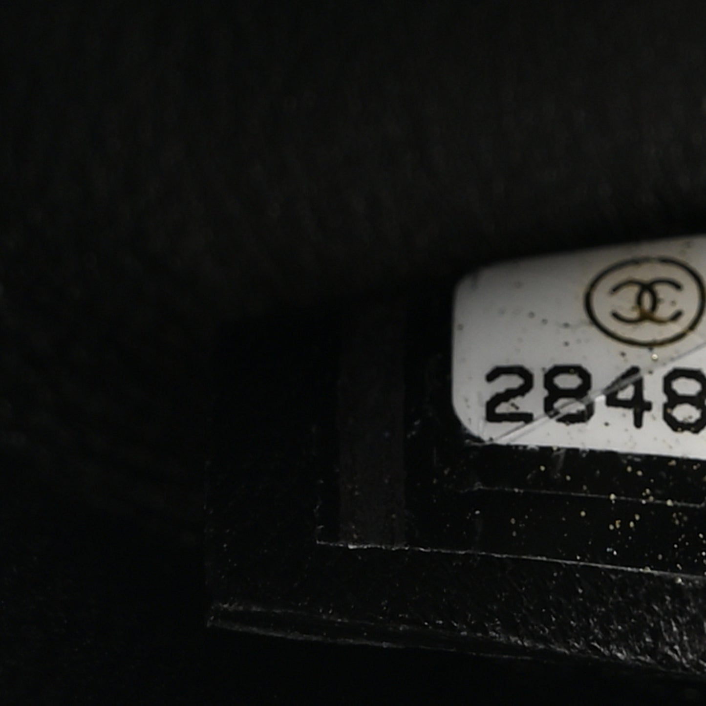 Velvet Lambskin 31 Pouch Black