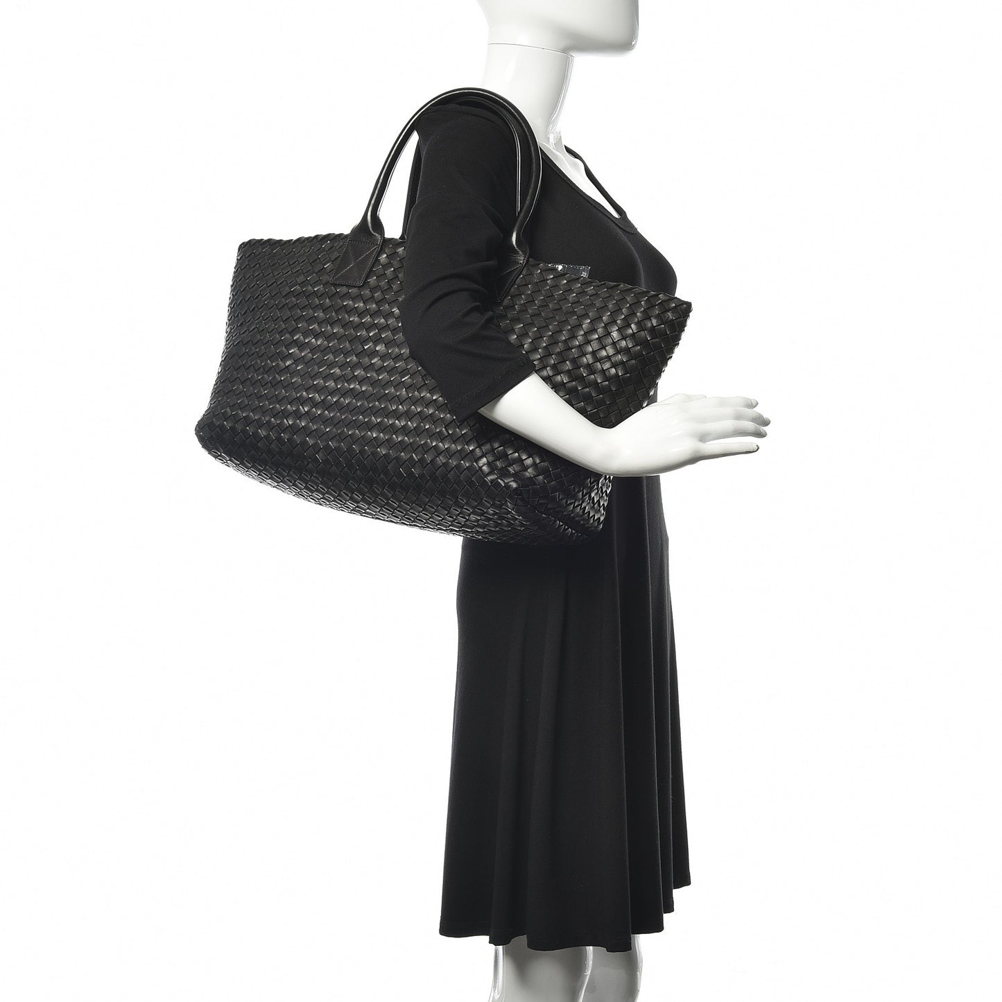 Nappa Intrecciato Medium Cabat Black