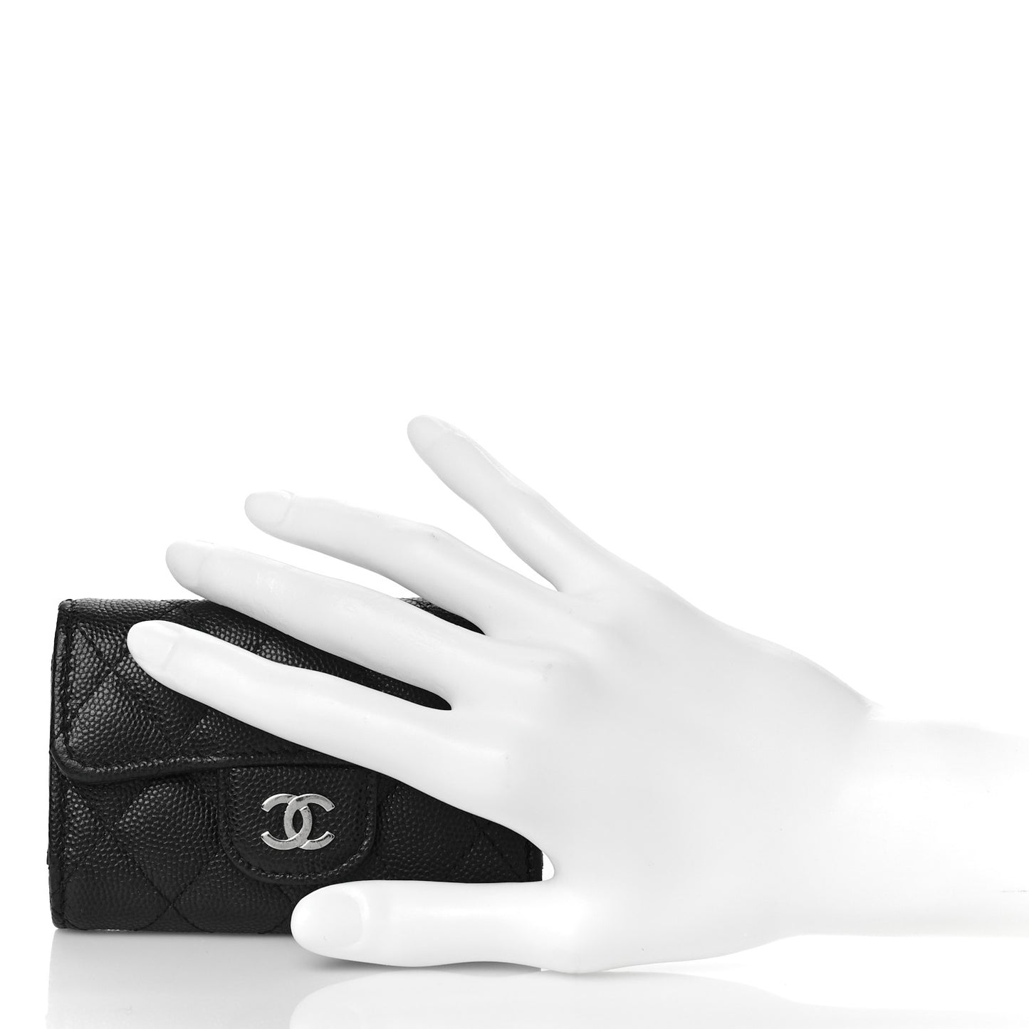 Caviar Quilted Classic 4 Key Holder Wallet Black