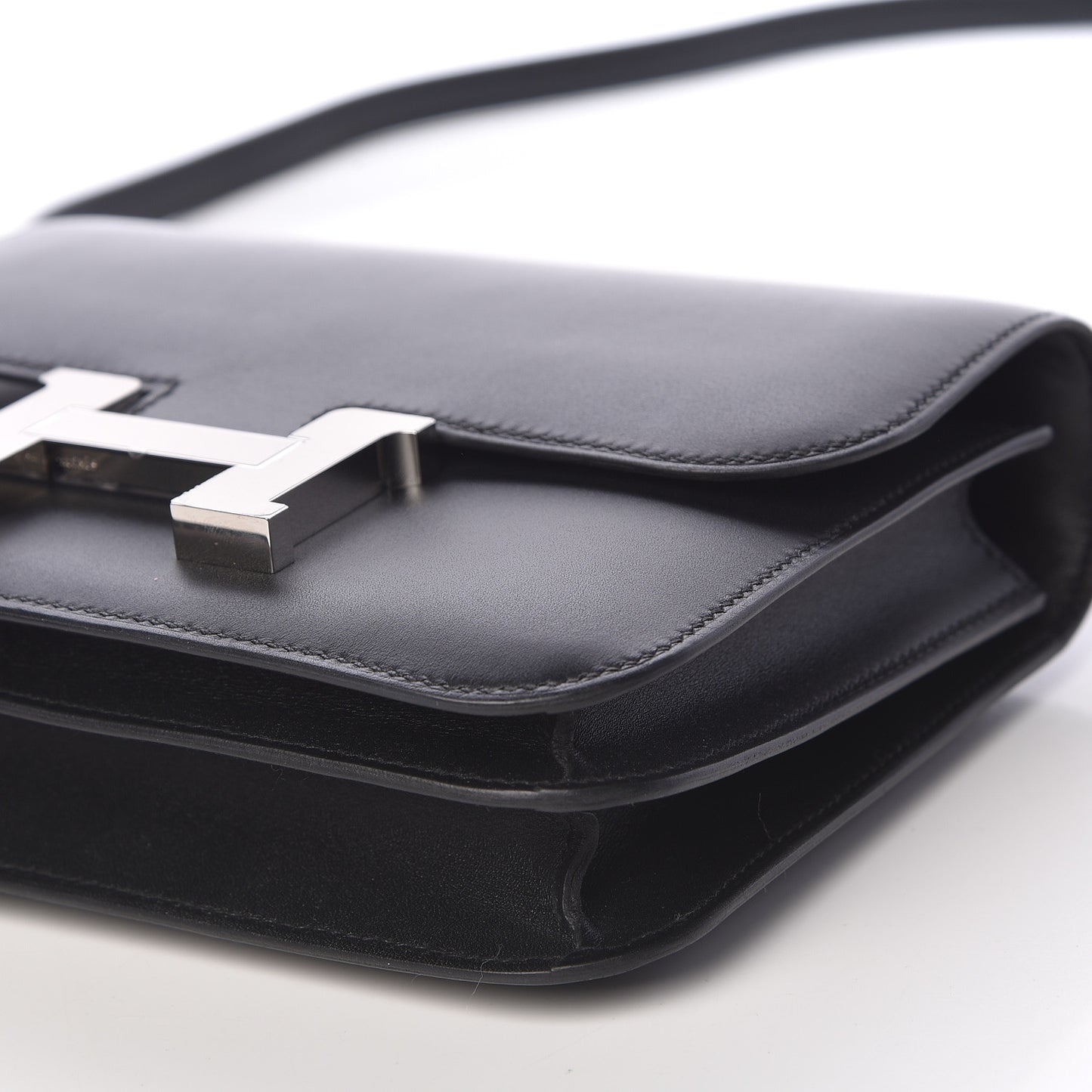 Swift Constance 18 Black