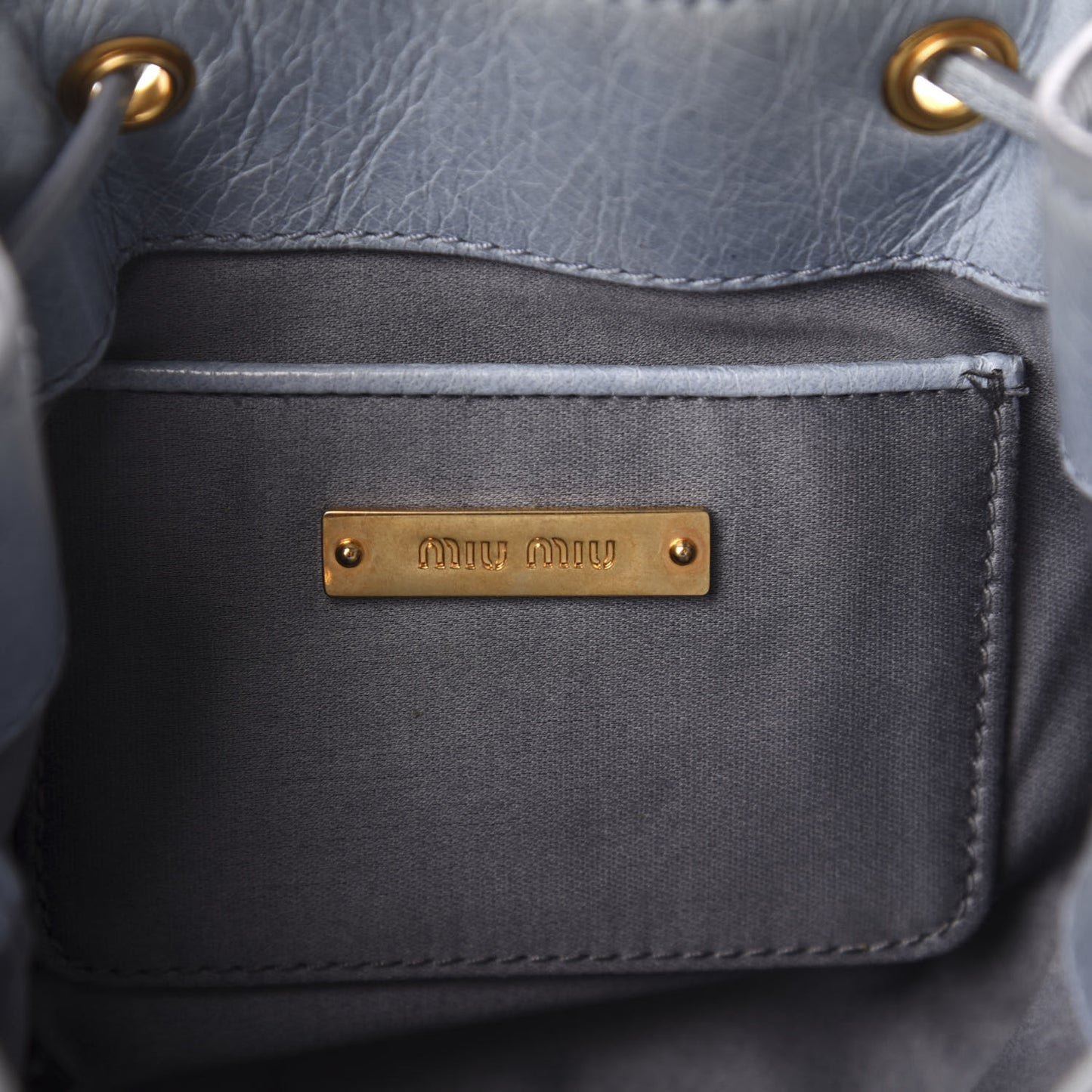 Vitello Shine Bucket Bag Nube
