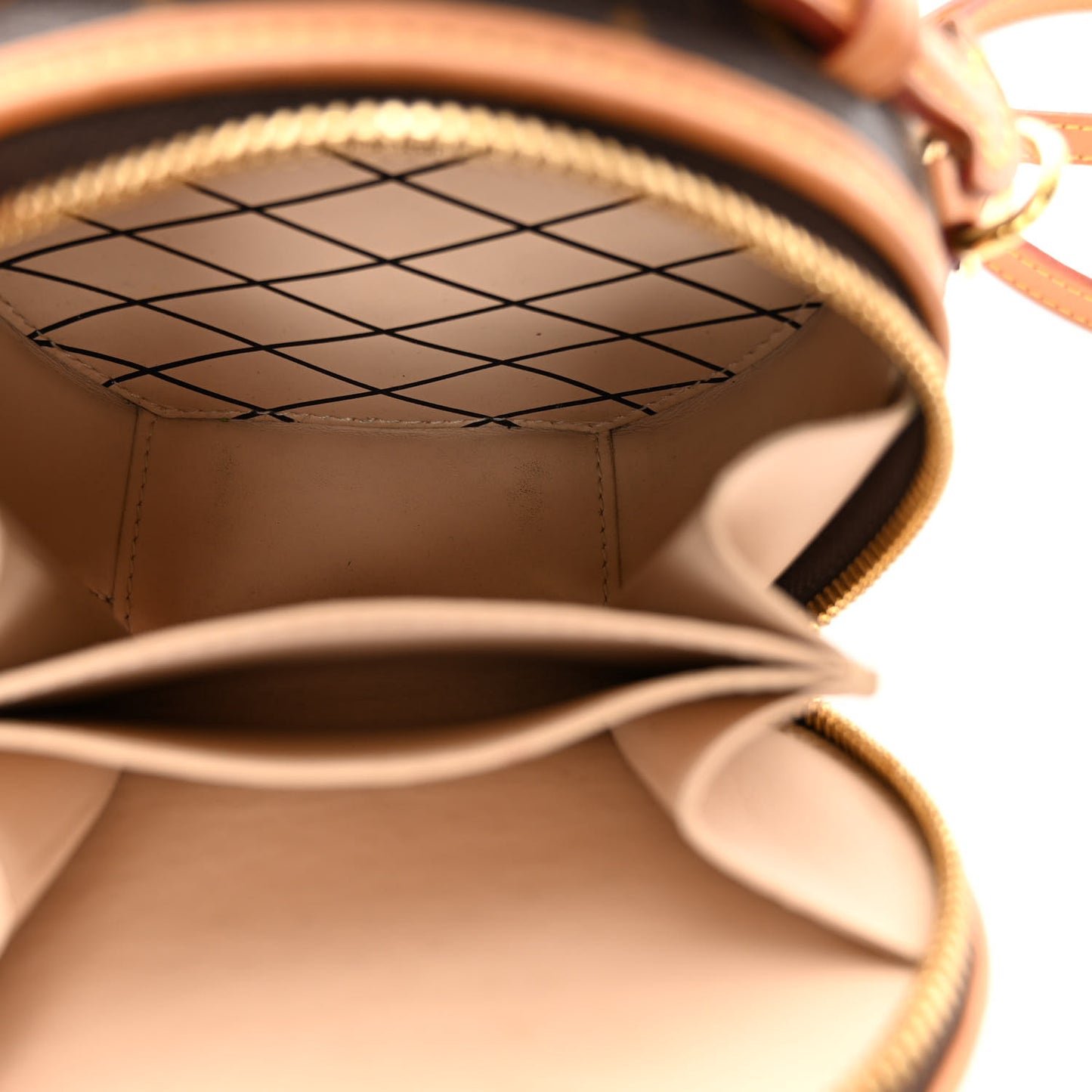 Monogram Mini Boite Chapeau