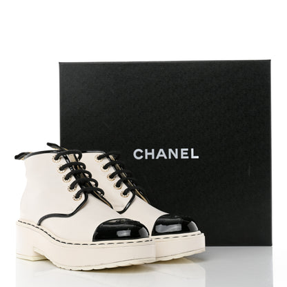 Chanel Lambskin Patent CC Cap Toe Pearl Short Boots 36.5 White Black 9 of 9