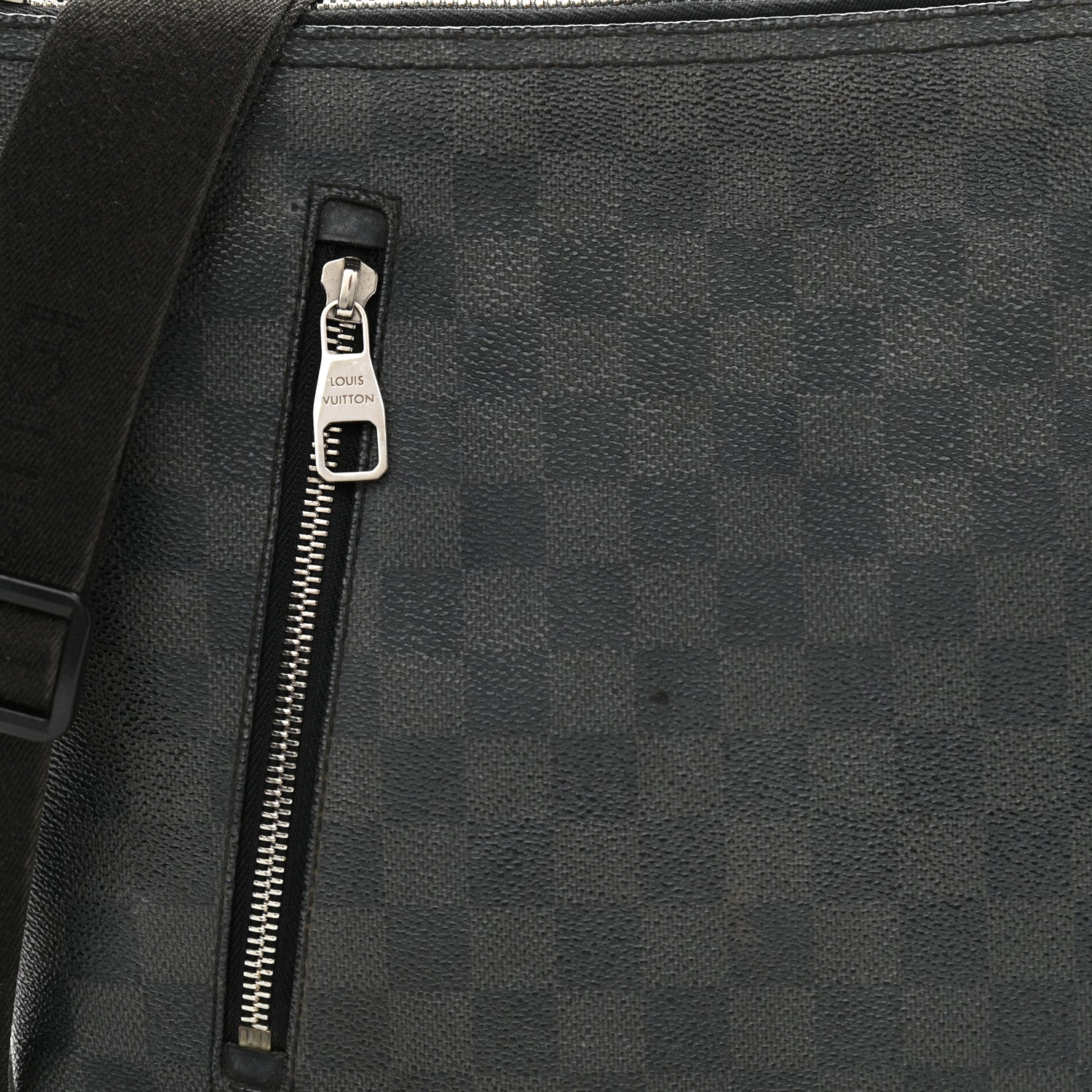 Louis Vuitton Damier Graphite Mick PM 12 of 16