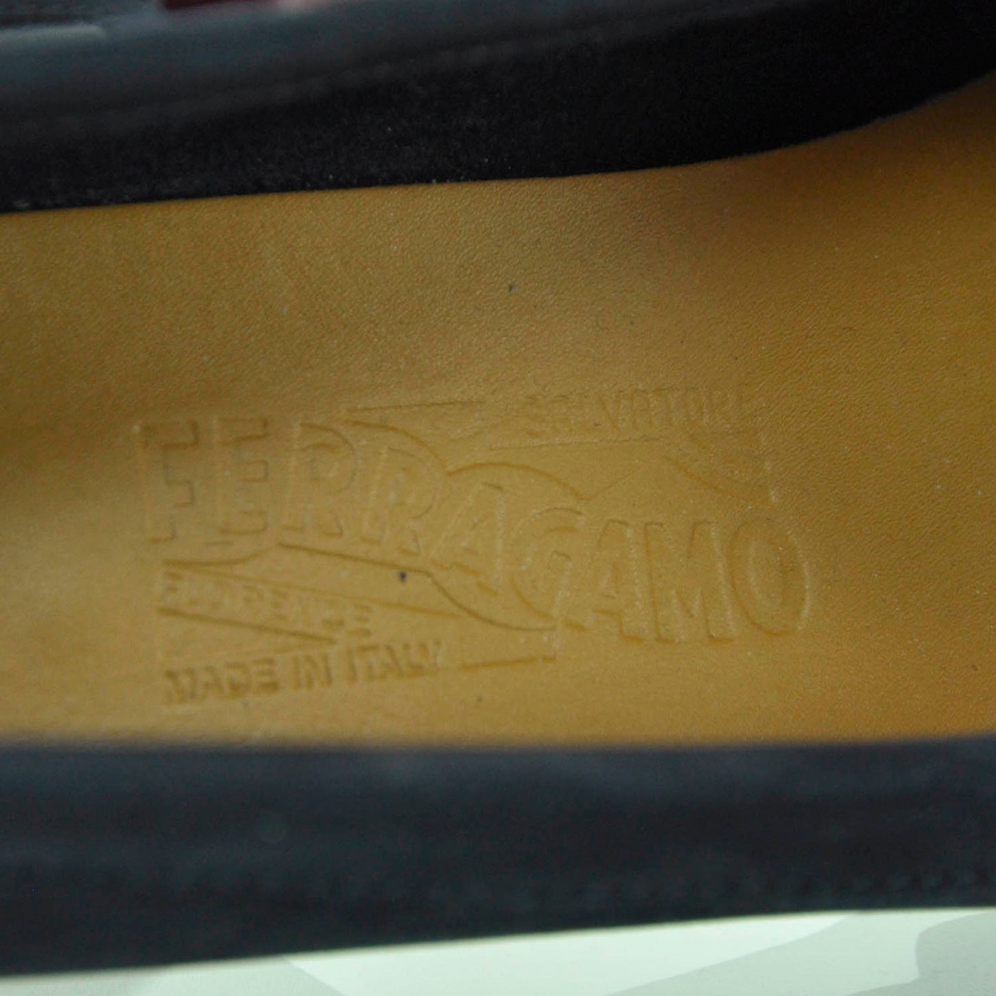SALVATOREFERRAGAMOSuedeLoafers5.5Black