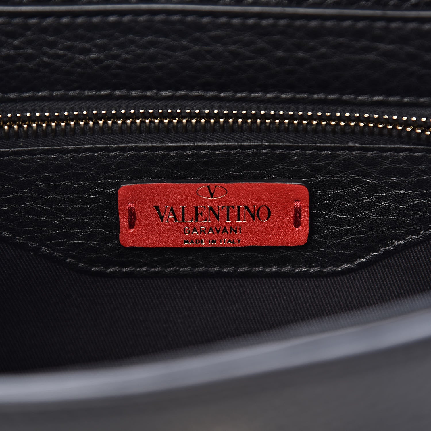 Valentino Garavani Pebbled Calfskin Medium Rockstud Flap Saddle Bag Black 6 of 9